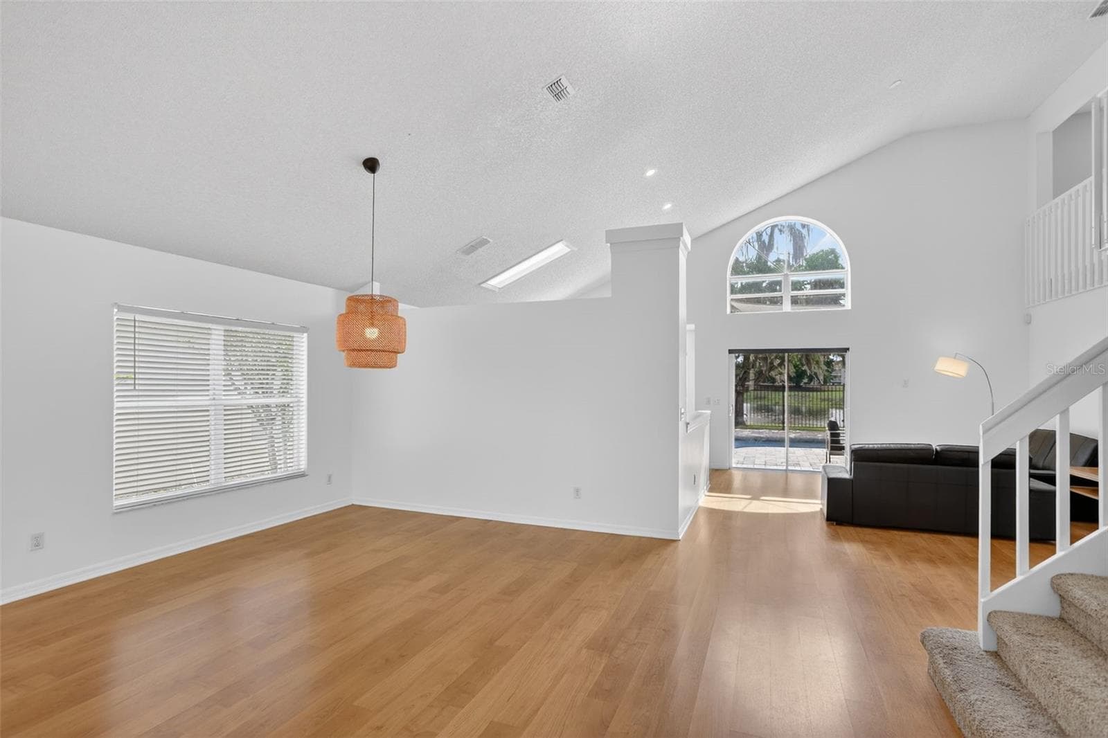 Single Family Residence at 2809 RUNYON CIR, ORLANDO, photo 3 of 56