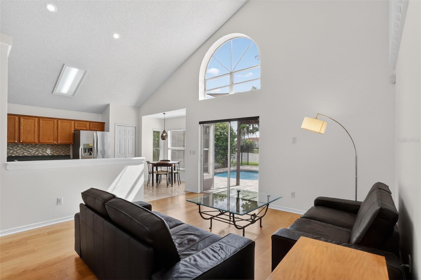 Single Family Residence at 2809 RUNYON CIR, ORLANDO, photo 11 of 56