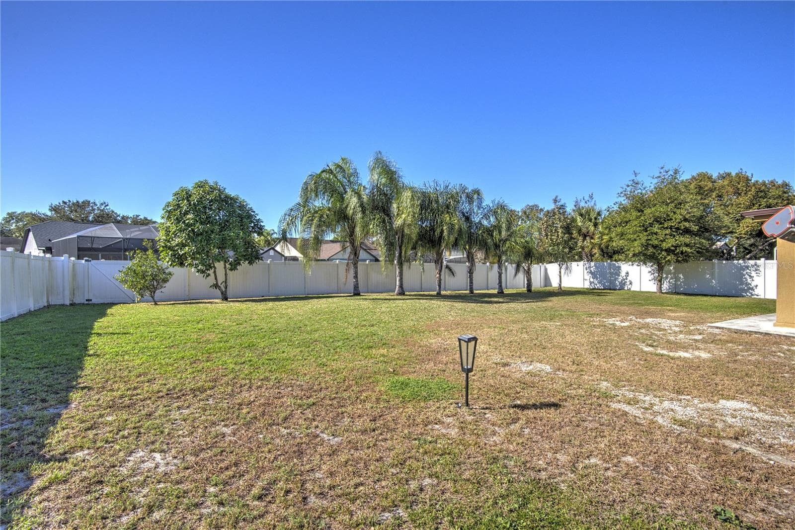 Single Family Residence at 684 YORKSHIRE DR, OVIEDO, photo 35 of 37