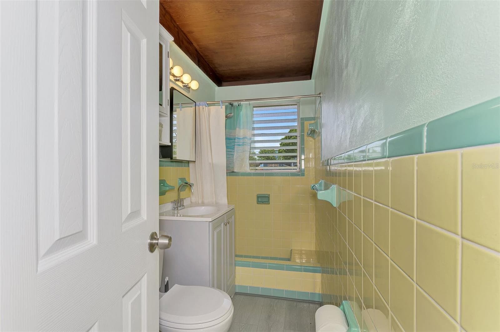 Single Family Residence at 2870 9TH ST, ENGLEWOOD, photo 24 of 29