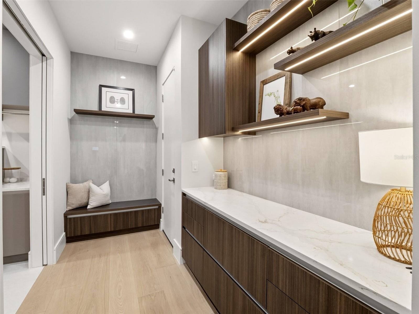 Mud Room from Garage Entrance - 8643 FARTHINGTON WAY, ORLANDO
