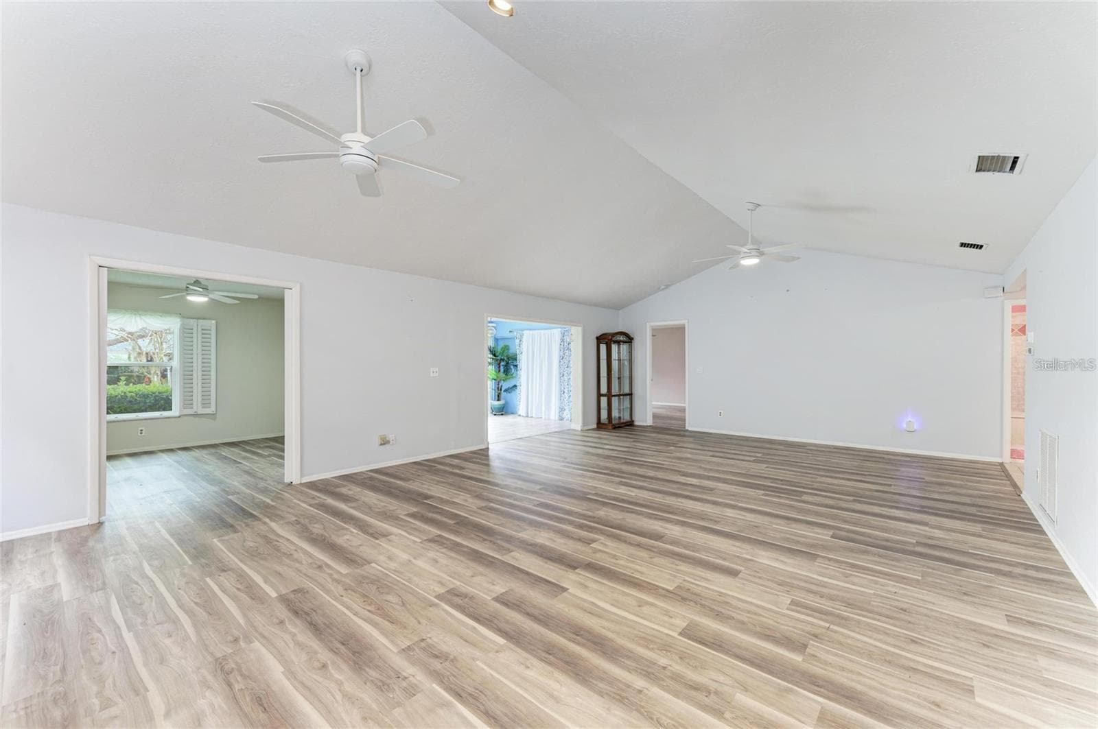 Villa at 7287 ELEANOR CIR #15, SARASOTA, photo 9 of 33