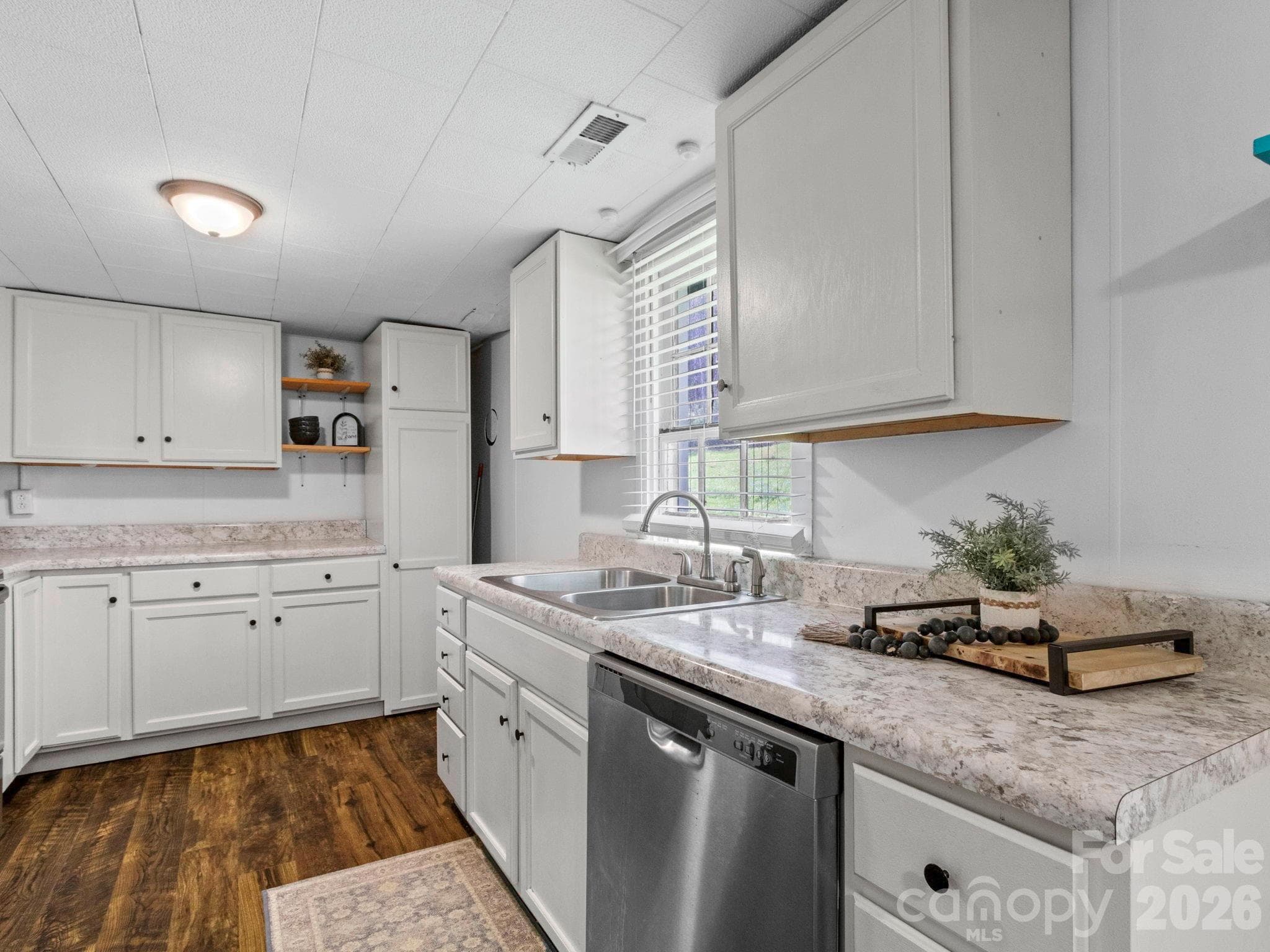 Single Family Residence at Burnsville, photo 12 of 36