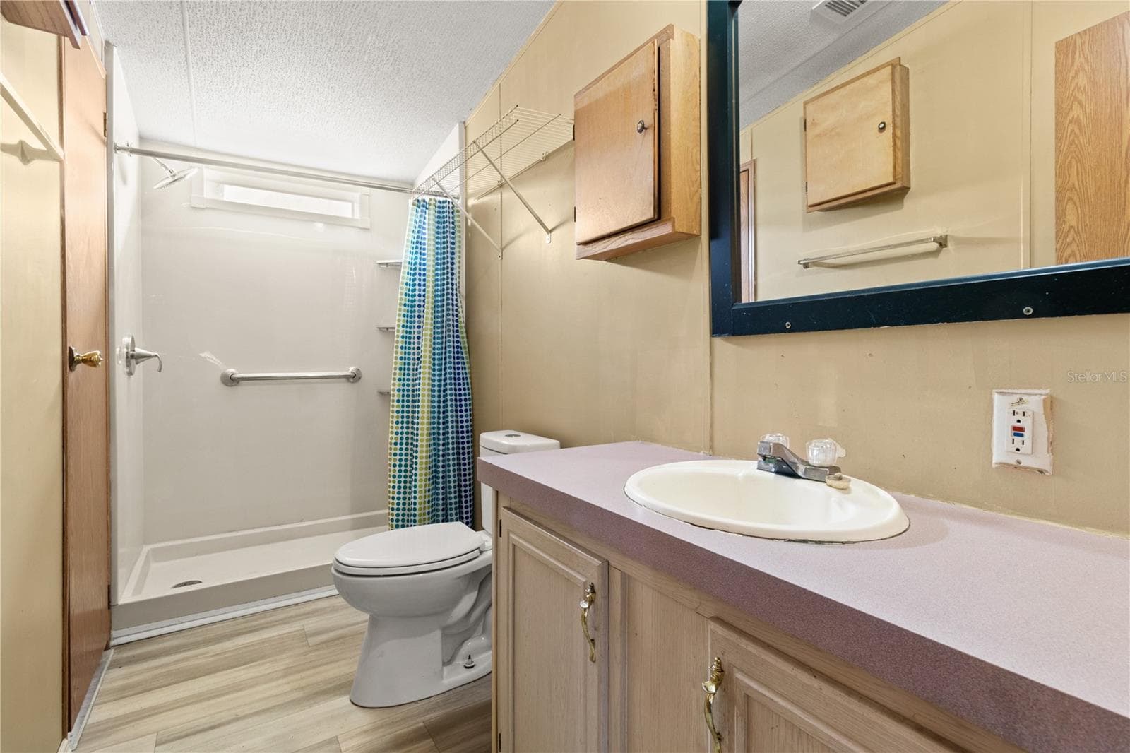 Second bathroom - 1371 NW 12TH LN, LAKE PANASOFFKEE