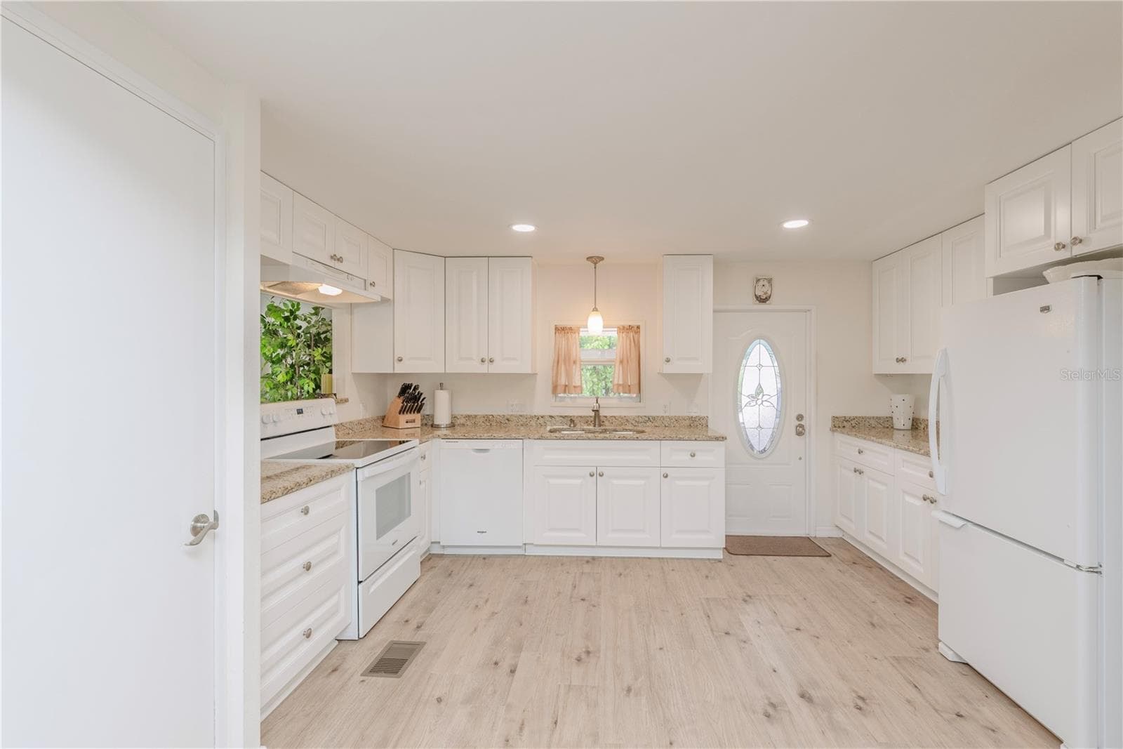 Kitchen has coffee bar. - 4851 W GANDY BLVD #23C, TAMPA