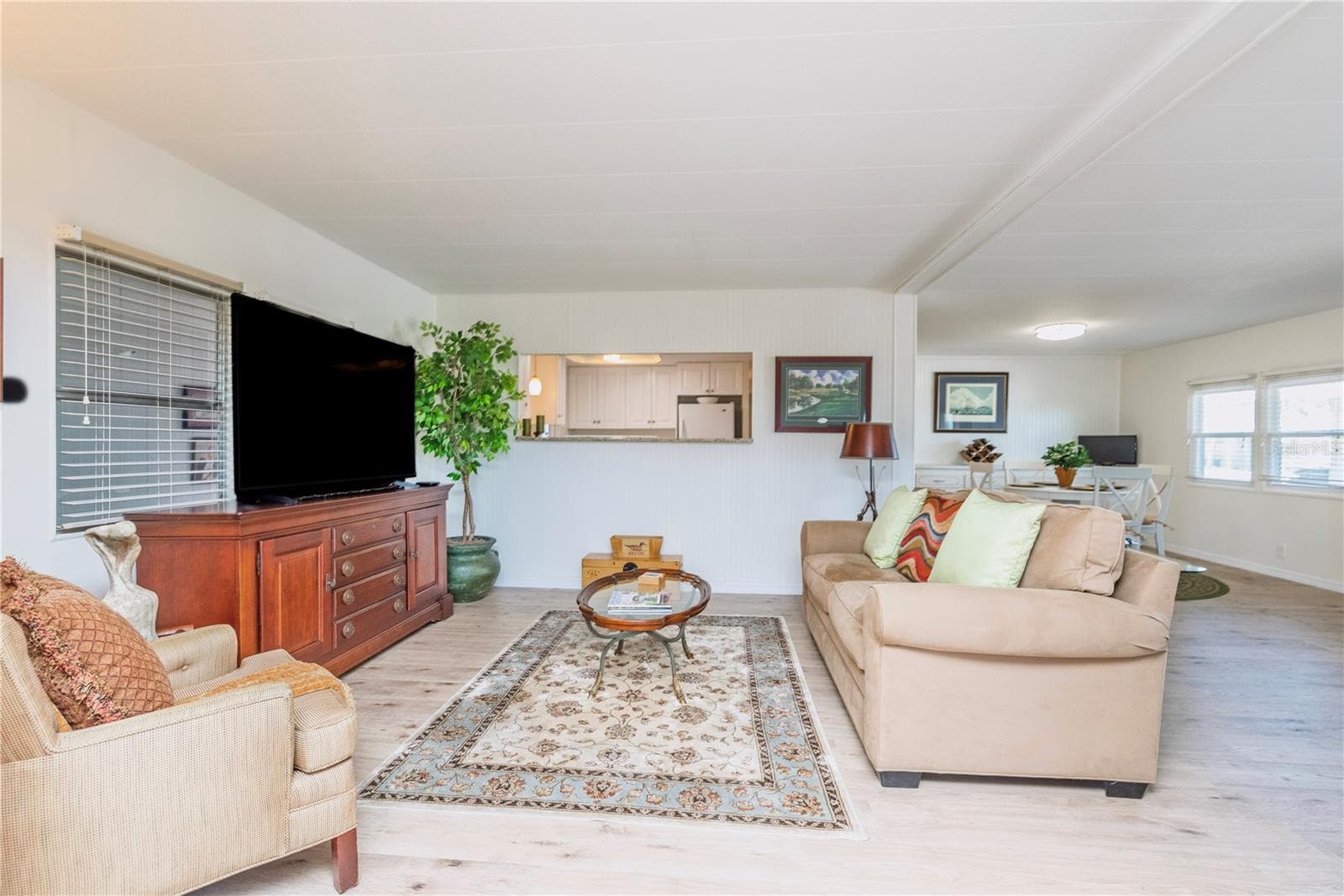 Living room. - 4851 W GANDY BLVD #23C, TAMPA