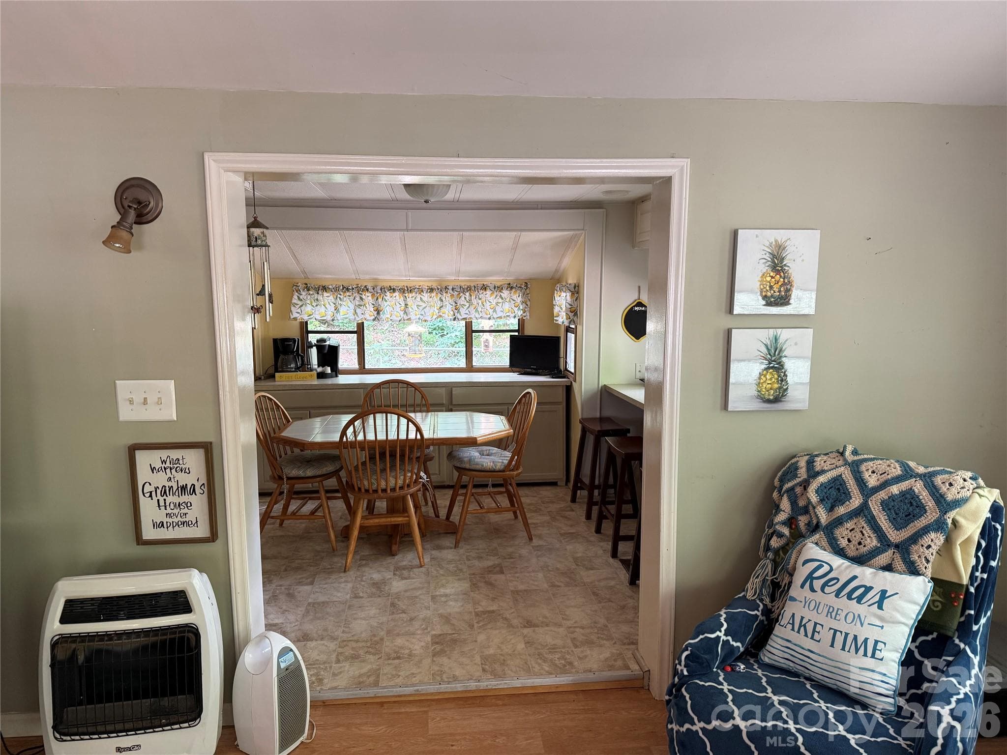 Single Family Residence at 113/115 Indian Harbor Circle, Mount Gilead, photo 12 of 37