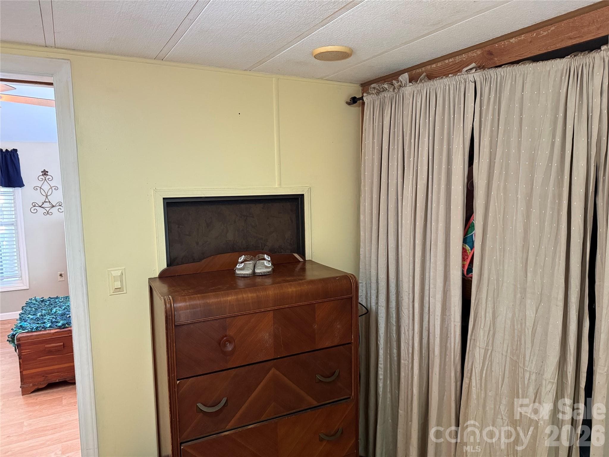 Single Family Residence at 113/115 Indian Harbor Circle, Mount Gilead, photo 30 of 37