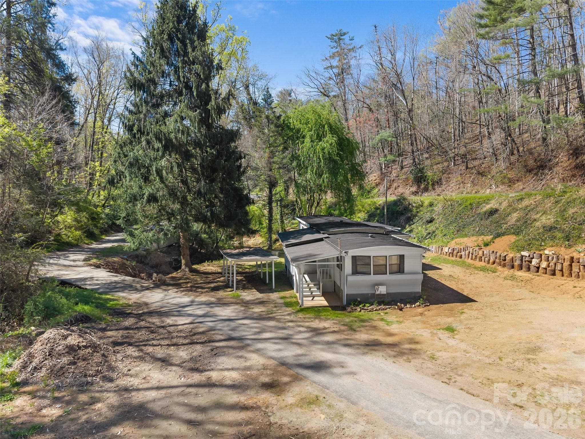 Single Family Residence at 40 Morning Dove Lane, Flat Rock, photo 3 of 42