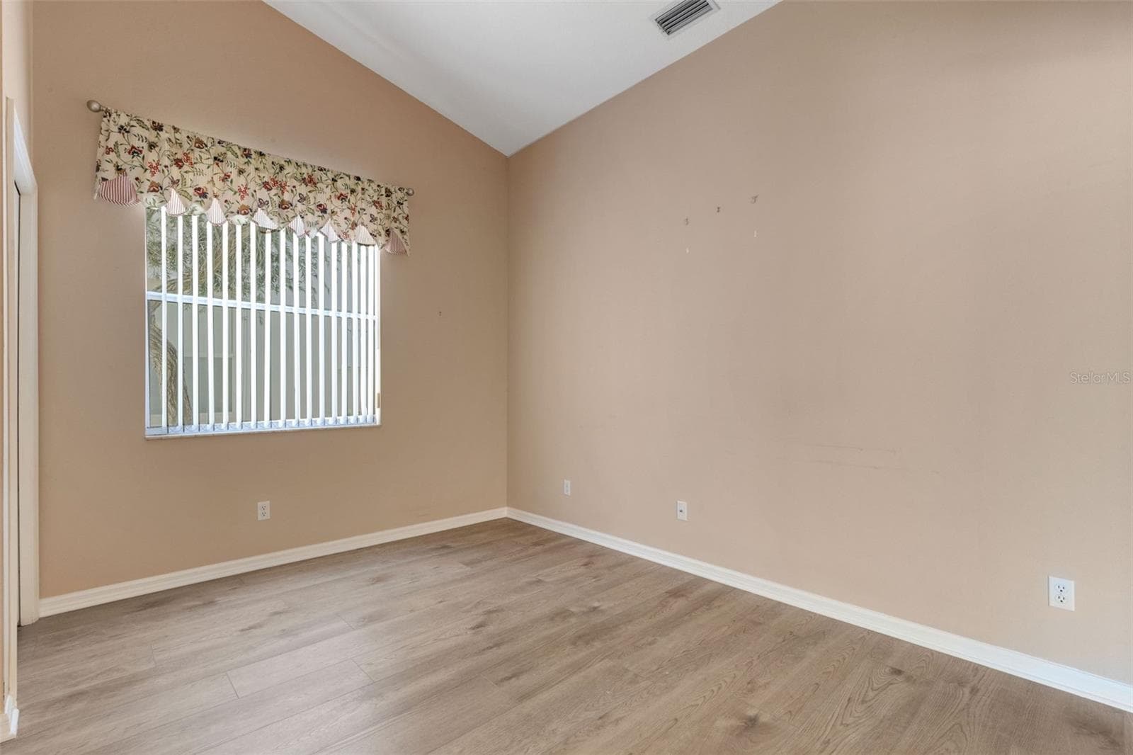 Den / Bedroom 3 - 8976 WHITEMARSH AVE, SARASOTA
