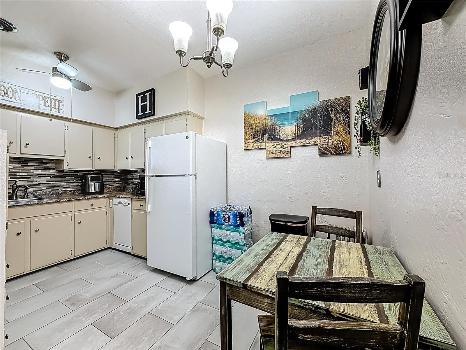 Condominium at 4051 58TH ST N #239C, ST PETERSBURG, photo 7 of 30