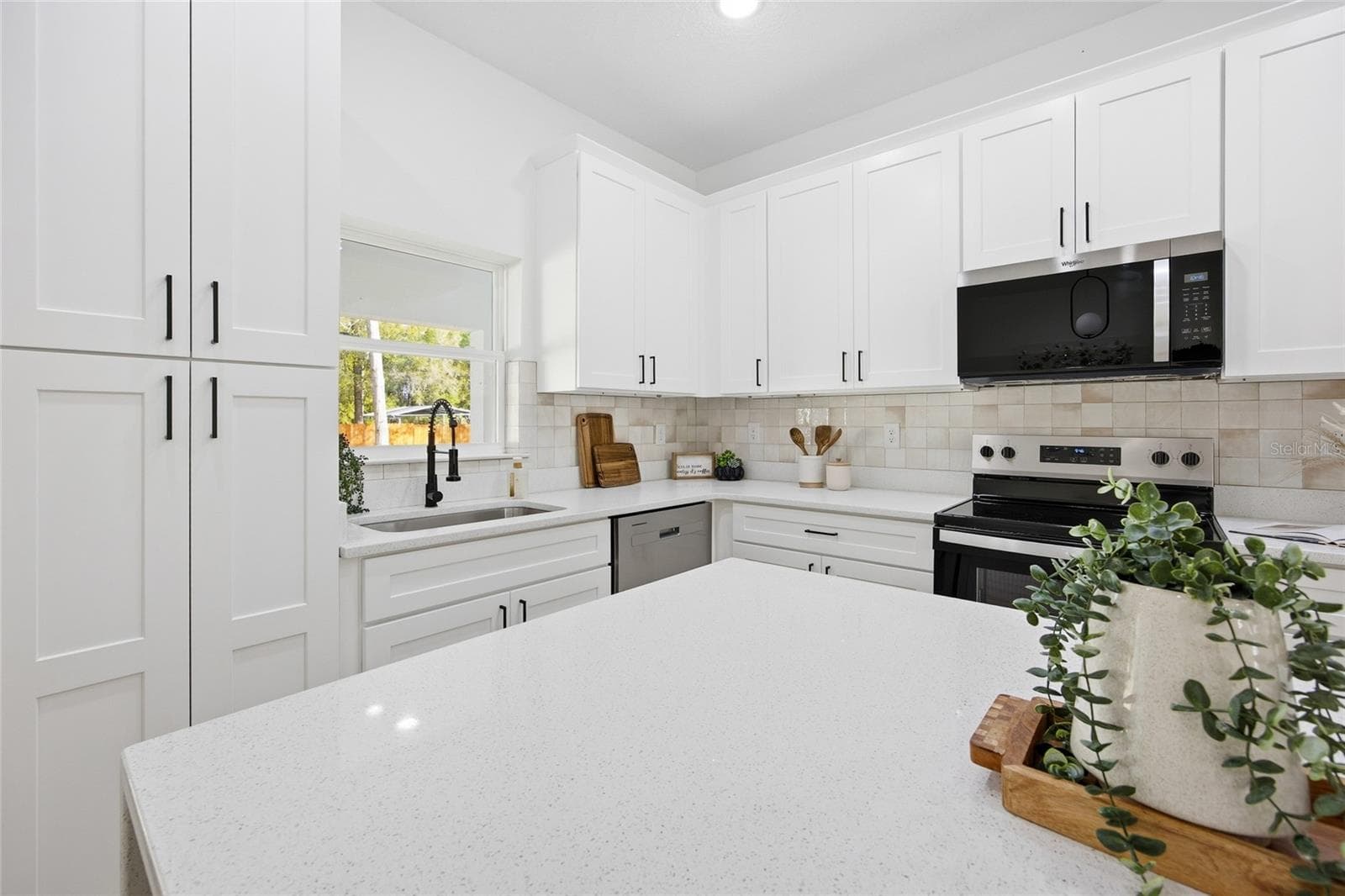 Single Family Residence at 2116 W BEACH PLUM DRIVE, CITRUS SPRINGS, photo 16 of 40