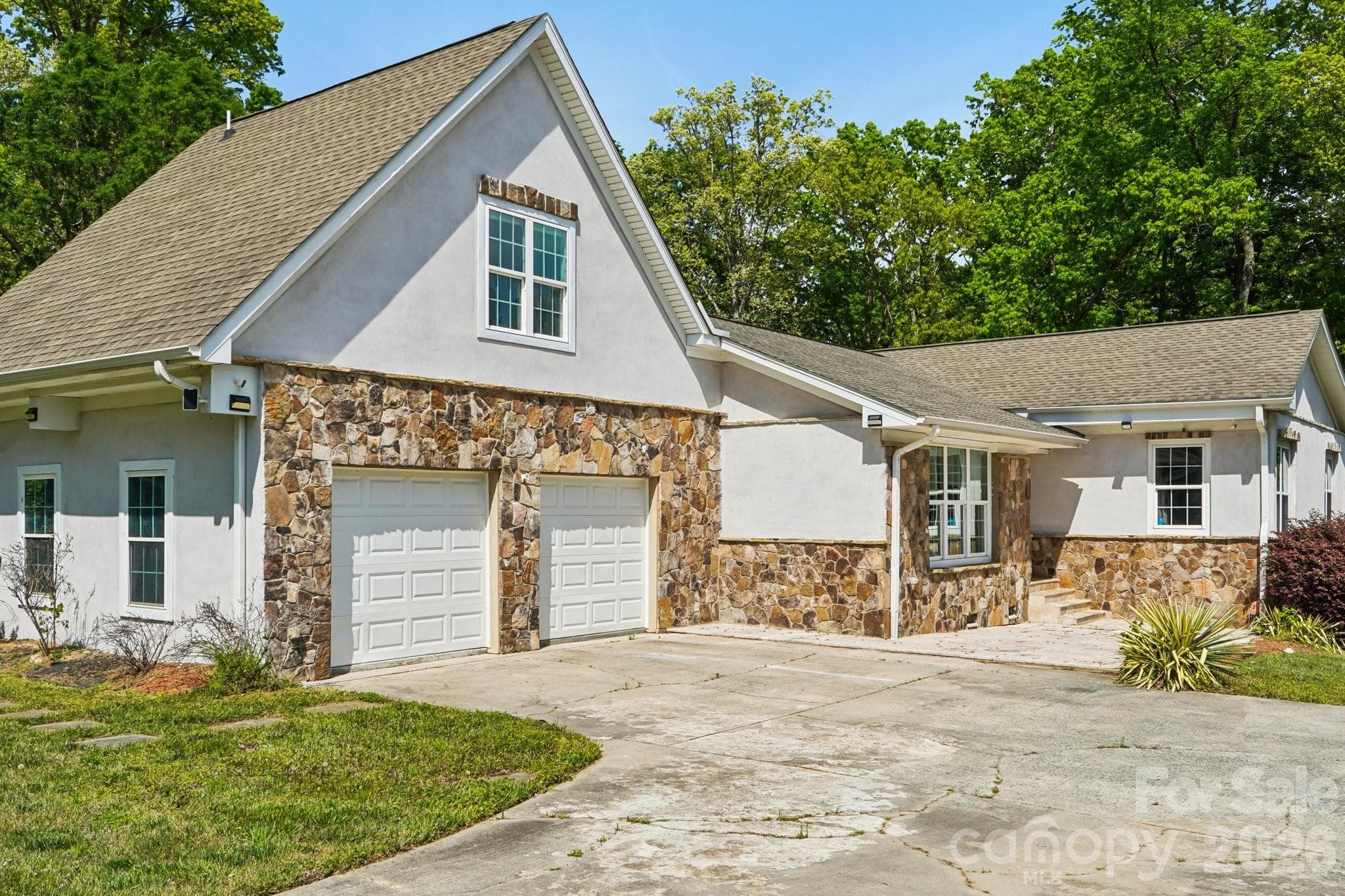 Single Family Residence at 605 Allen Way, Indian Trail, photo 3 of 32