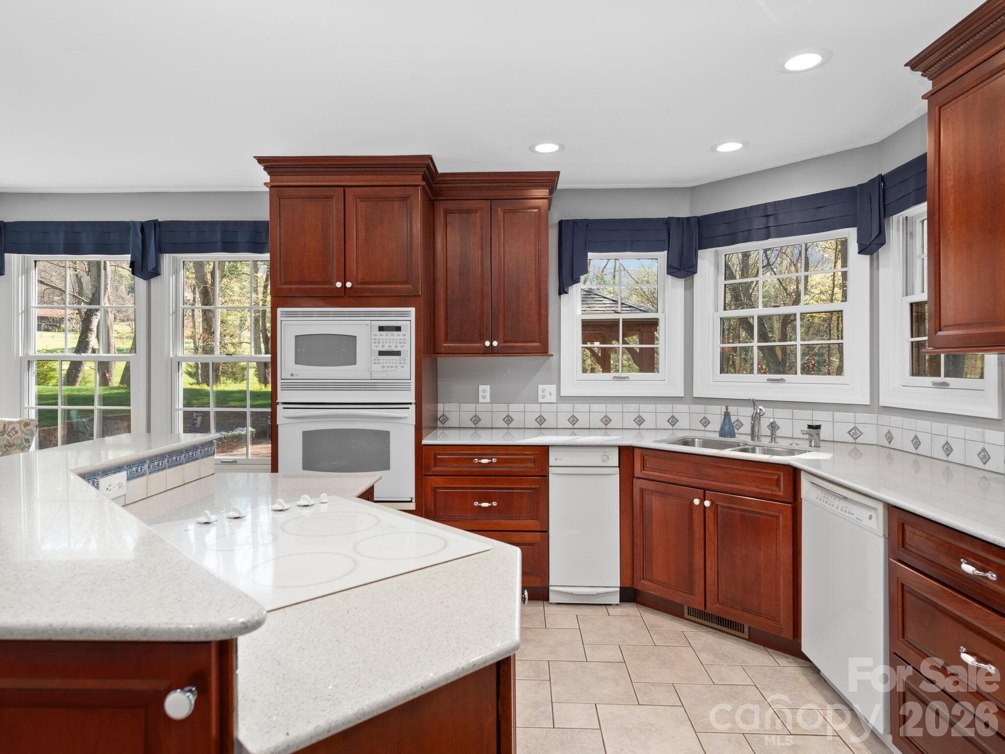 Kitchen - 223 Fairway Terrace, Canton