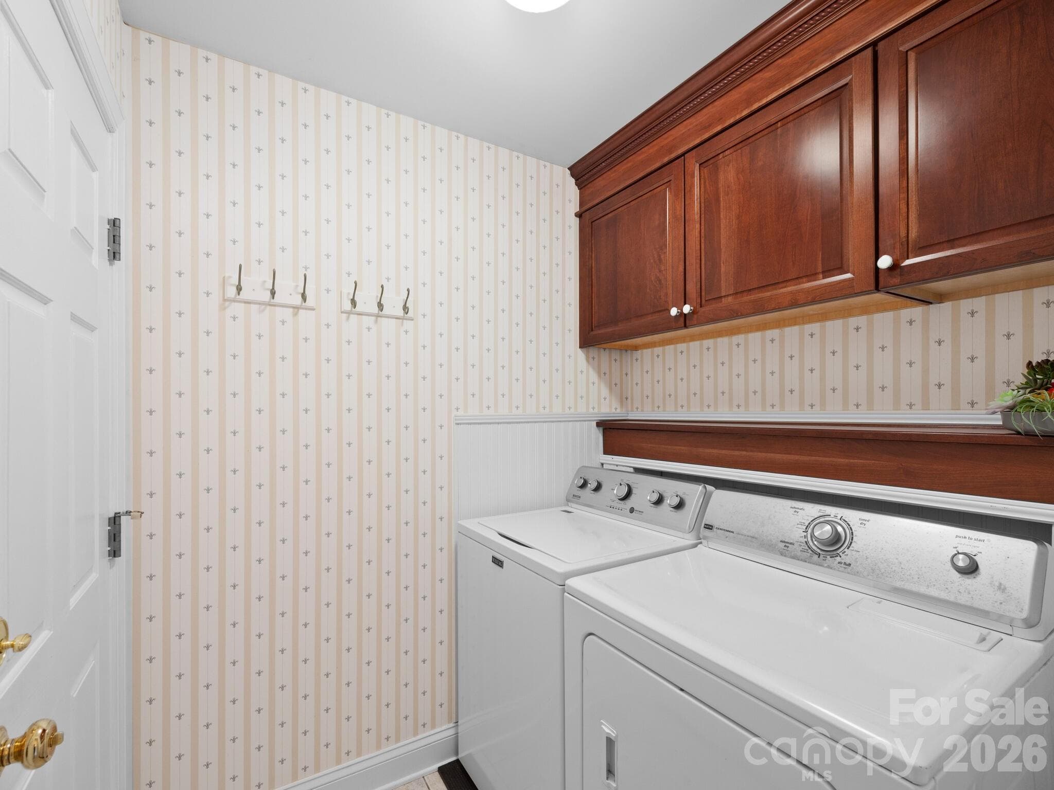 Laundry - 223 Fairway Terrace, Canton