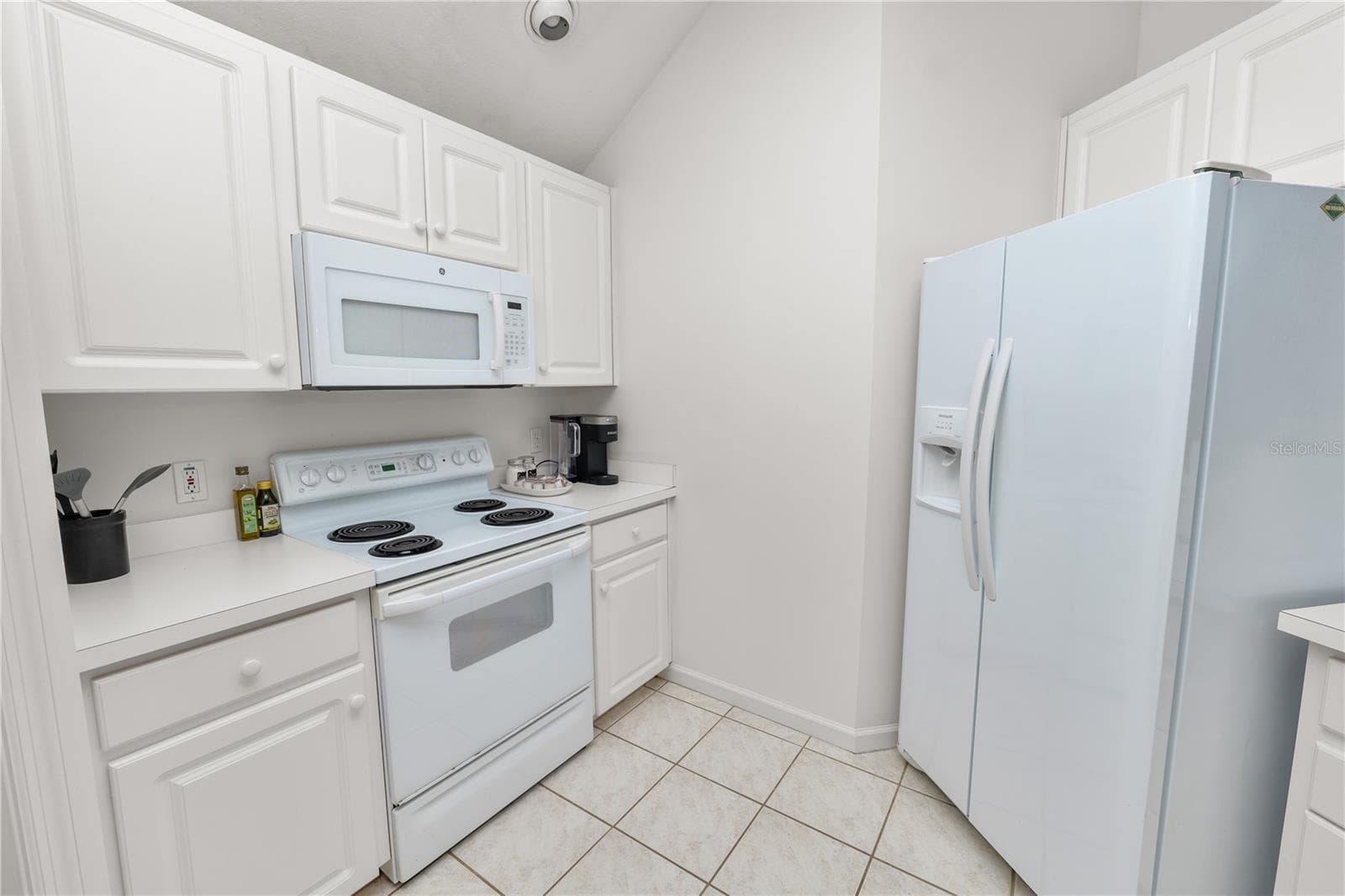 Condominium at 774 GRASSLANDS VILLAGE CIR #88, LAKELAND, photo 14 of 54