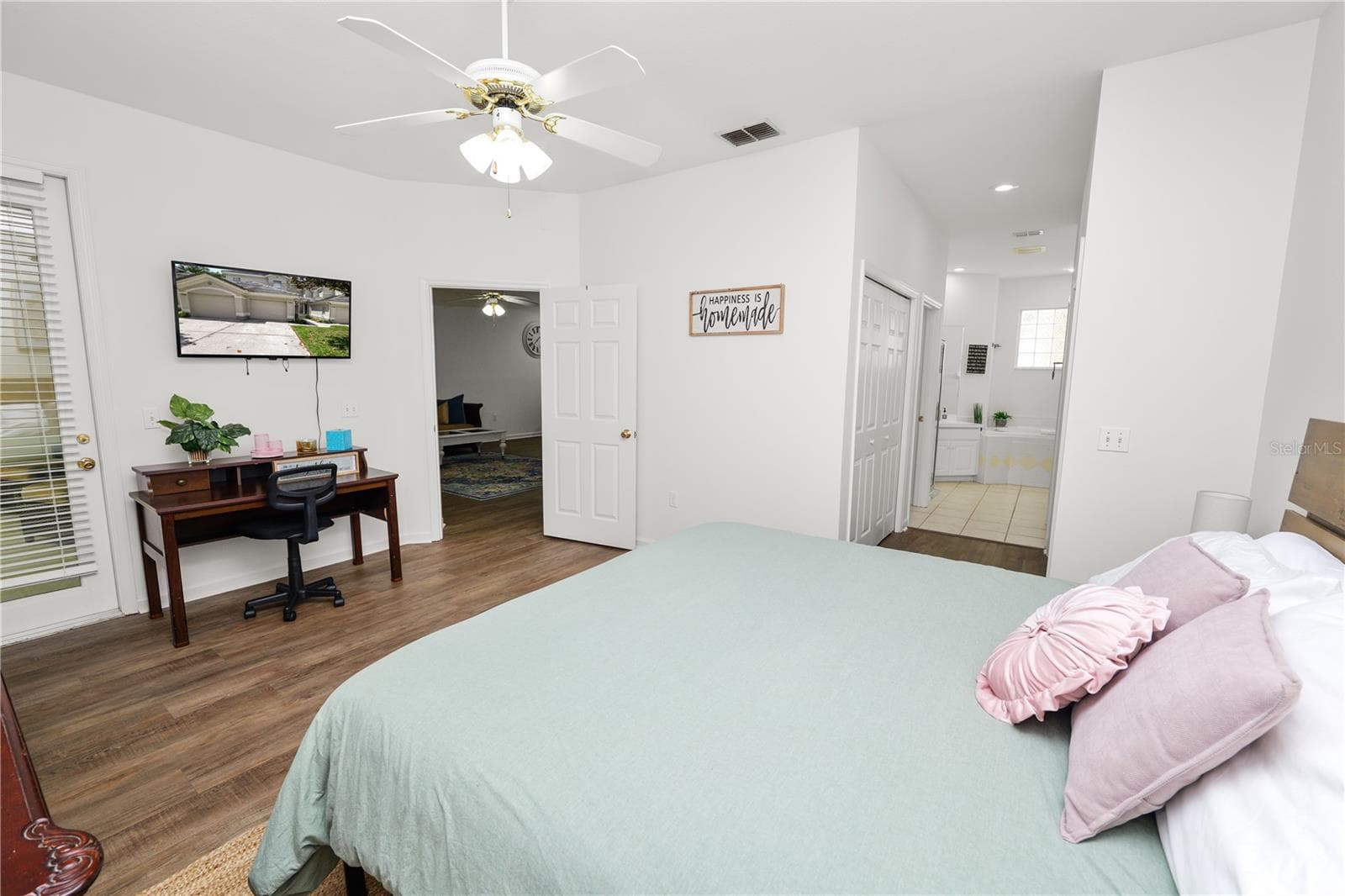 Condominium at 774 GRASSLANDS VILLAGE CIR #88, LAKELAND, photo 19 of 54