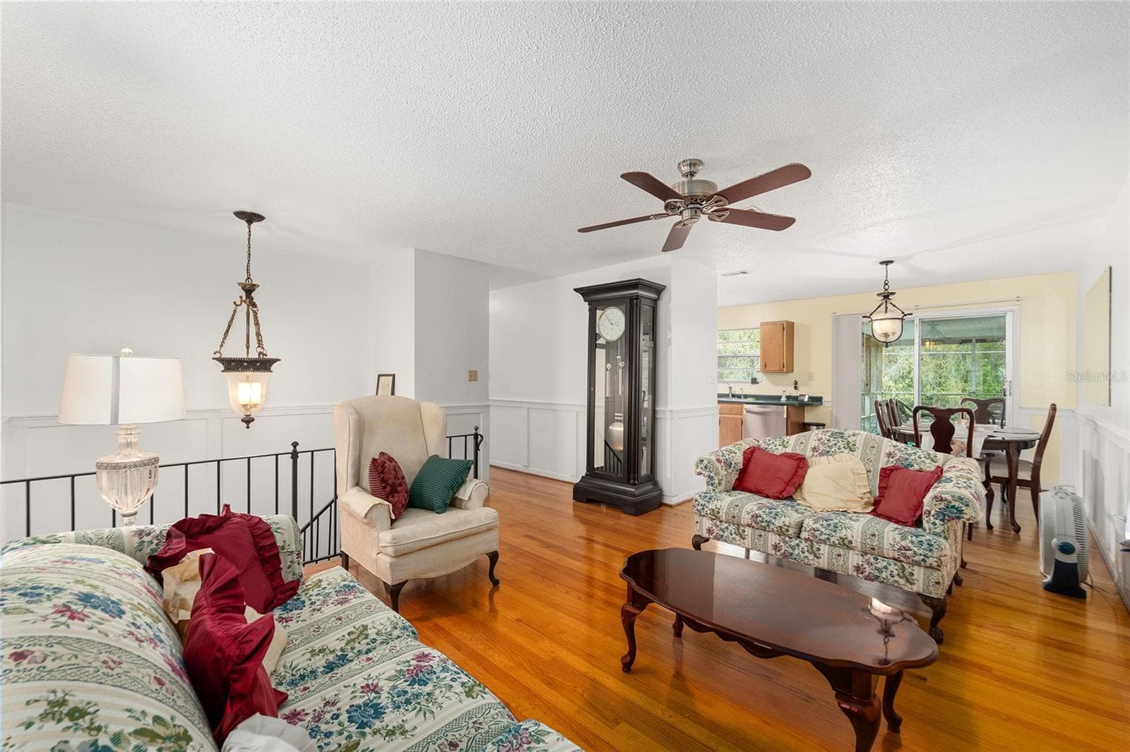 Single Family Residence at 505 NW 37TH PL, GAINESVILLE, photo 6 of 57