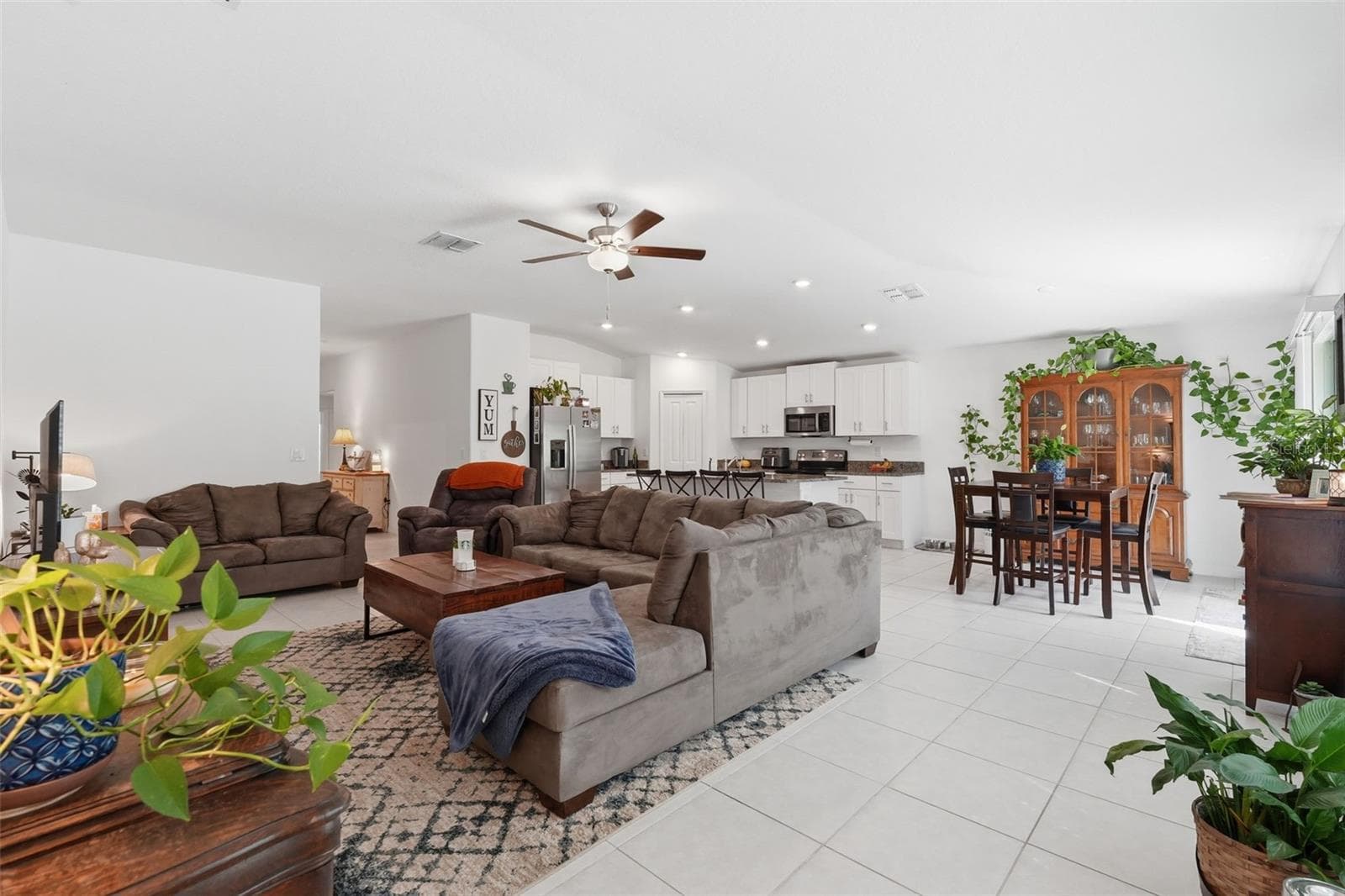 Single Family Residence at 1681 RED LOOP, LAKELAND, photo 10 of 39