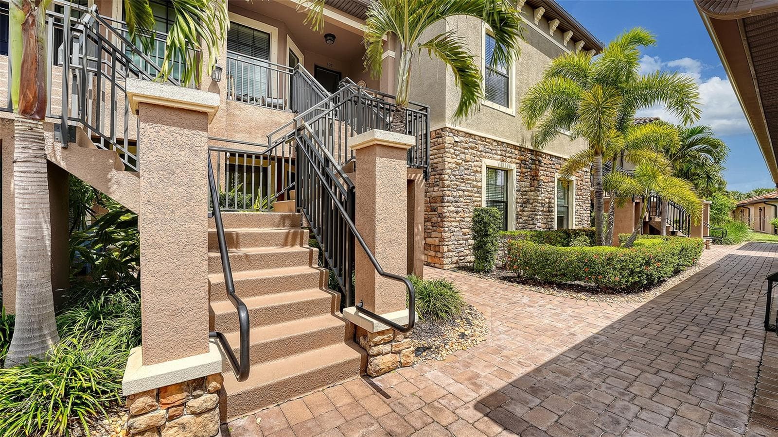 Condominium at 13731 MESSINA LOOP #102, LAKEWOOD RANCH, photo 7 of 78