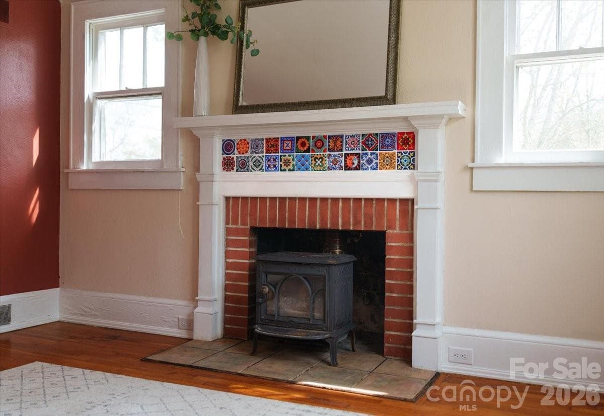 Single Family Residence at 63 Washington Avenue, Asheville, photo 7 of 39
