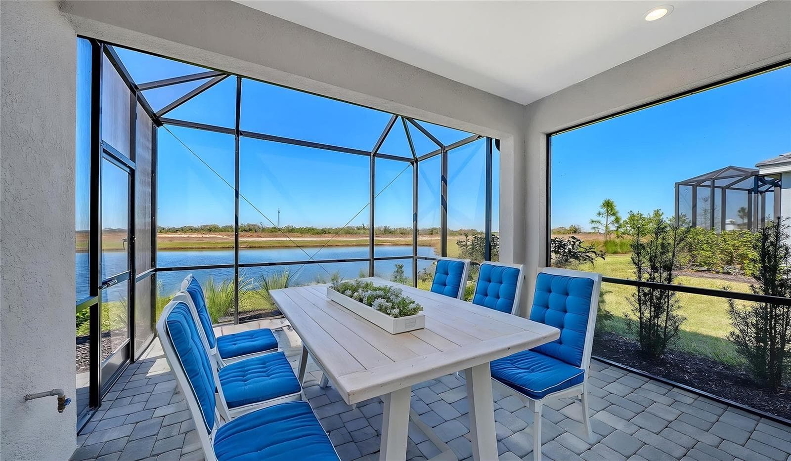 Villa at 2114 SYLVESTER PALM LN, BRADENTON, photo 2 of 51