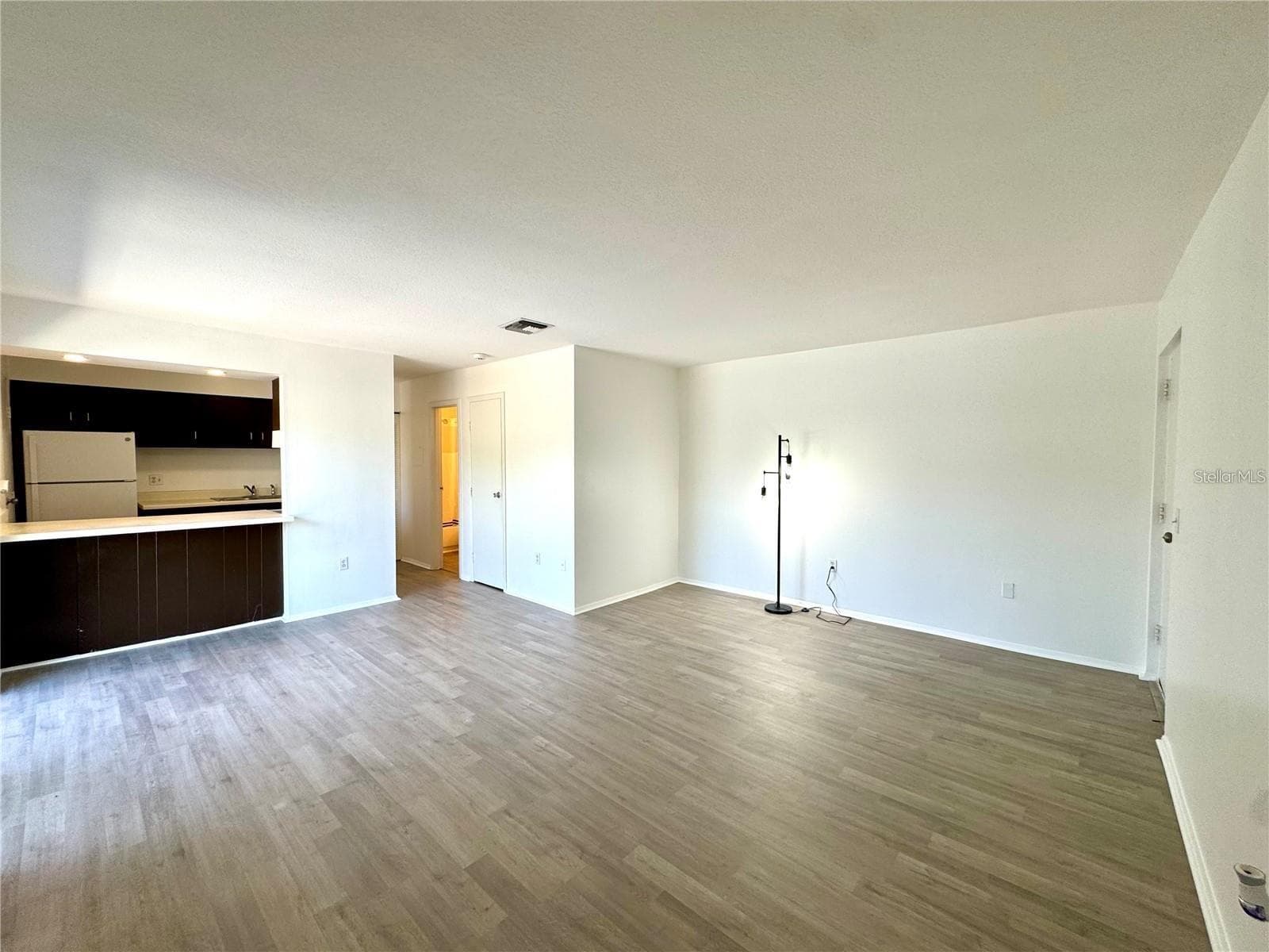 Condominium at 2632 HIDDEN LAKE DR N #E, SARASOTA, photo 6 of 33