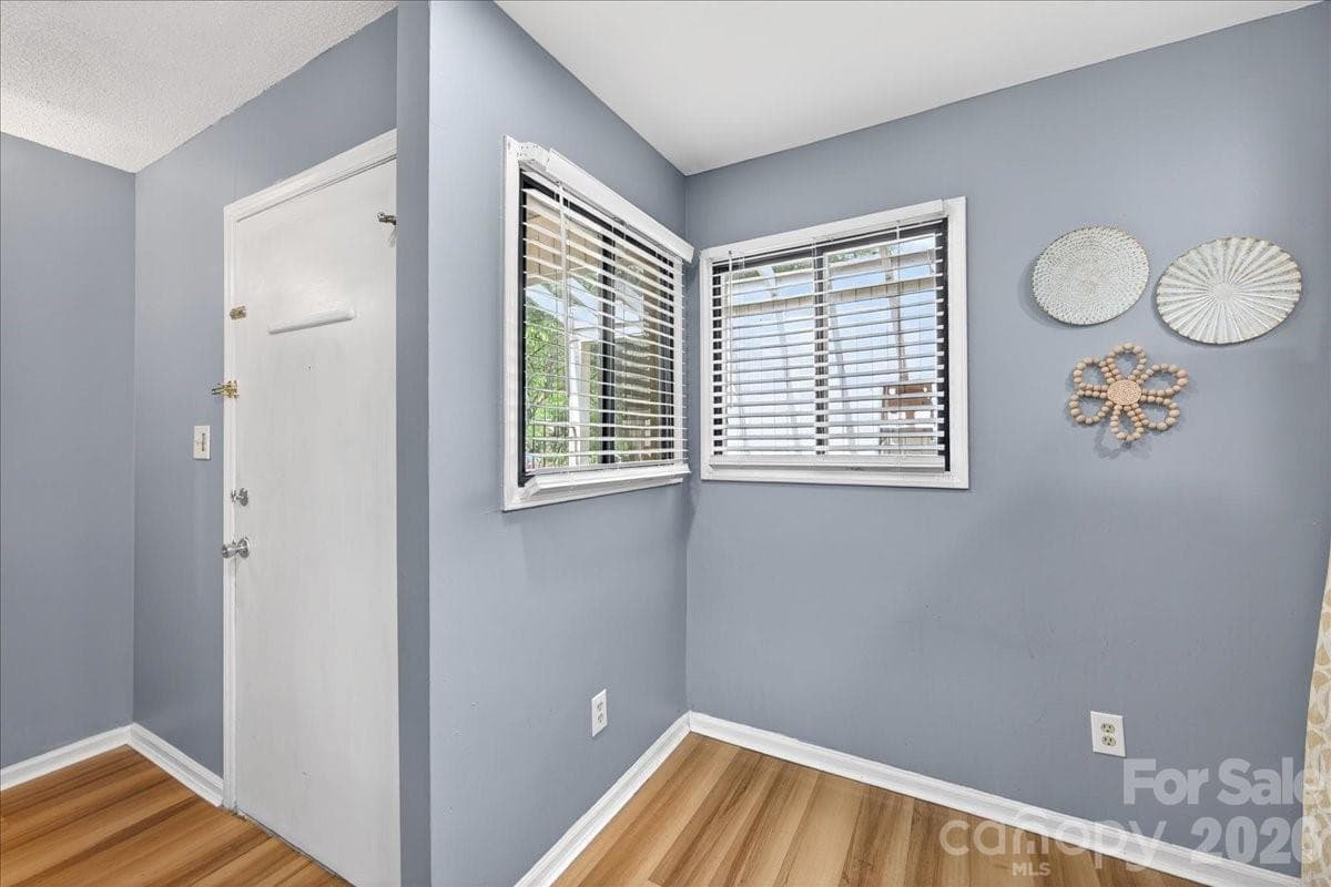 Townhouse at Charlotte, photo 11 of 25