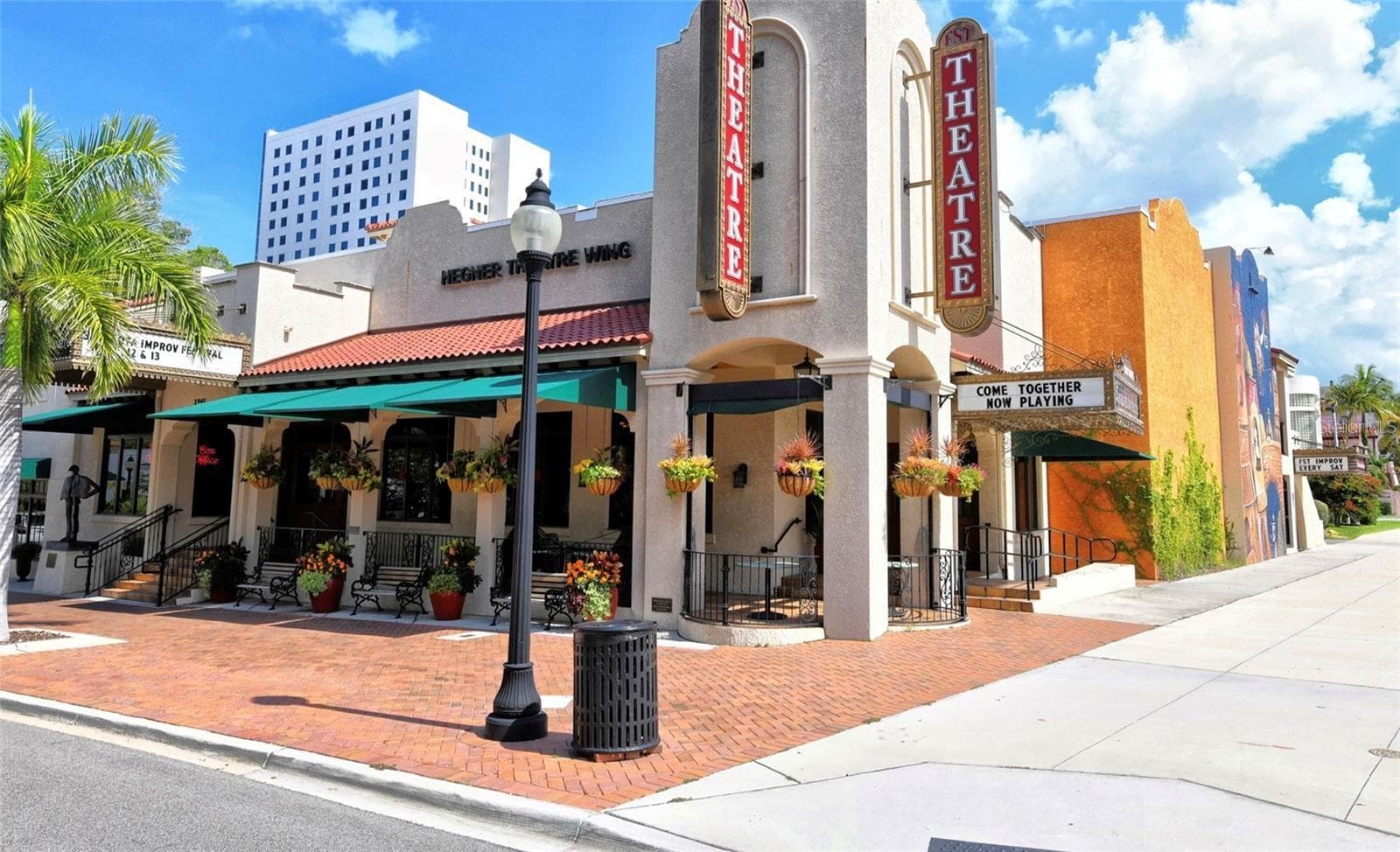 A quick stroll to Sarasota's renowned theaters, the Opera House, and more - placing world class arts and culture at your doorstep. - 65 S PALM AVE #1001, SARASOTA