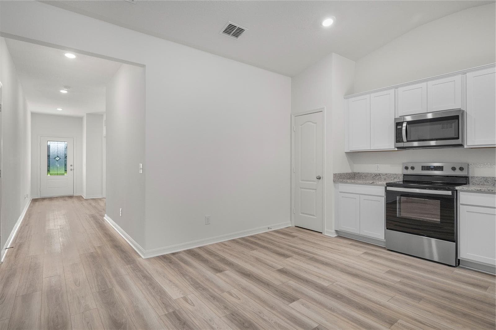 Single Family Residence at 1306 CONGO CT, POINCIANA, photo 12 of 23