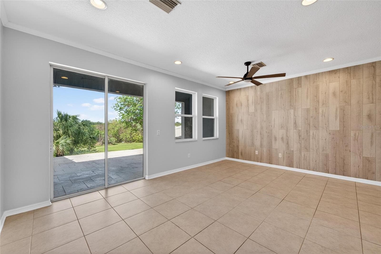 Townhouse at 8108 MUDDY PINES PL, TAMPA, photo 16 of 74