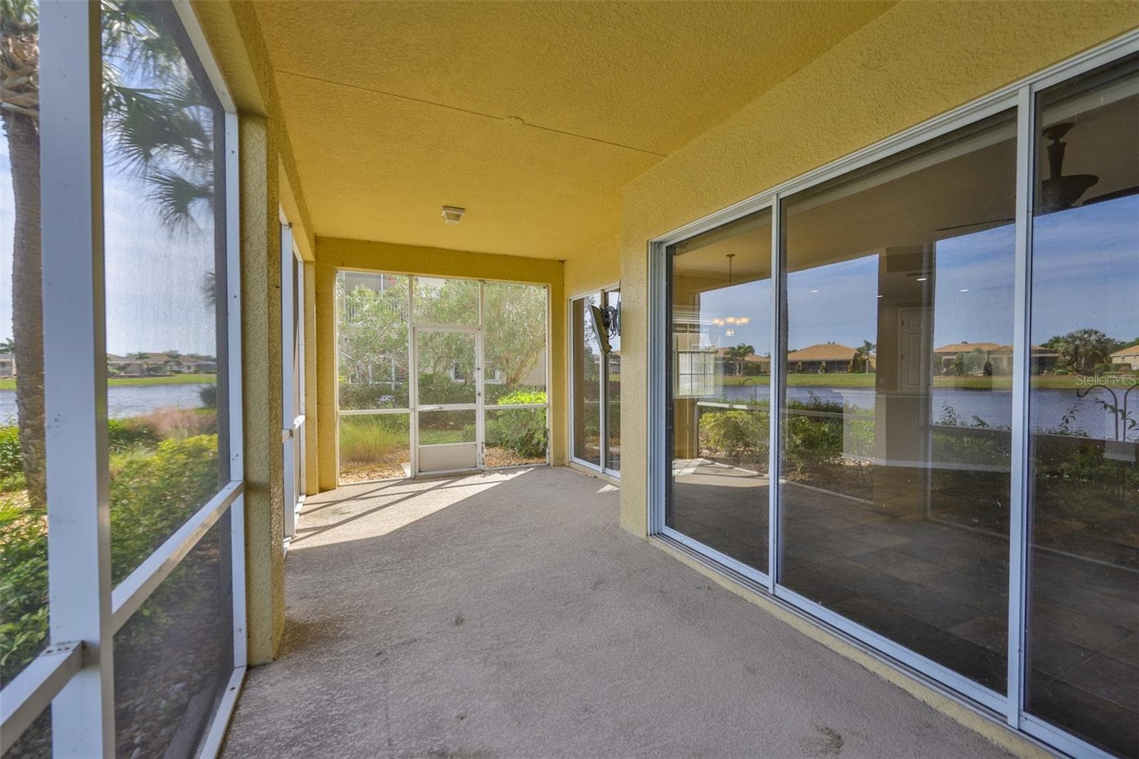 Condominium at 1324 EMERALD DUNES DR, SUN CITY CENTER, photo 41 of 53
