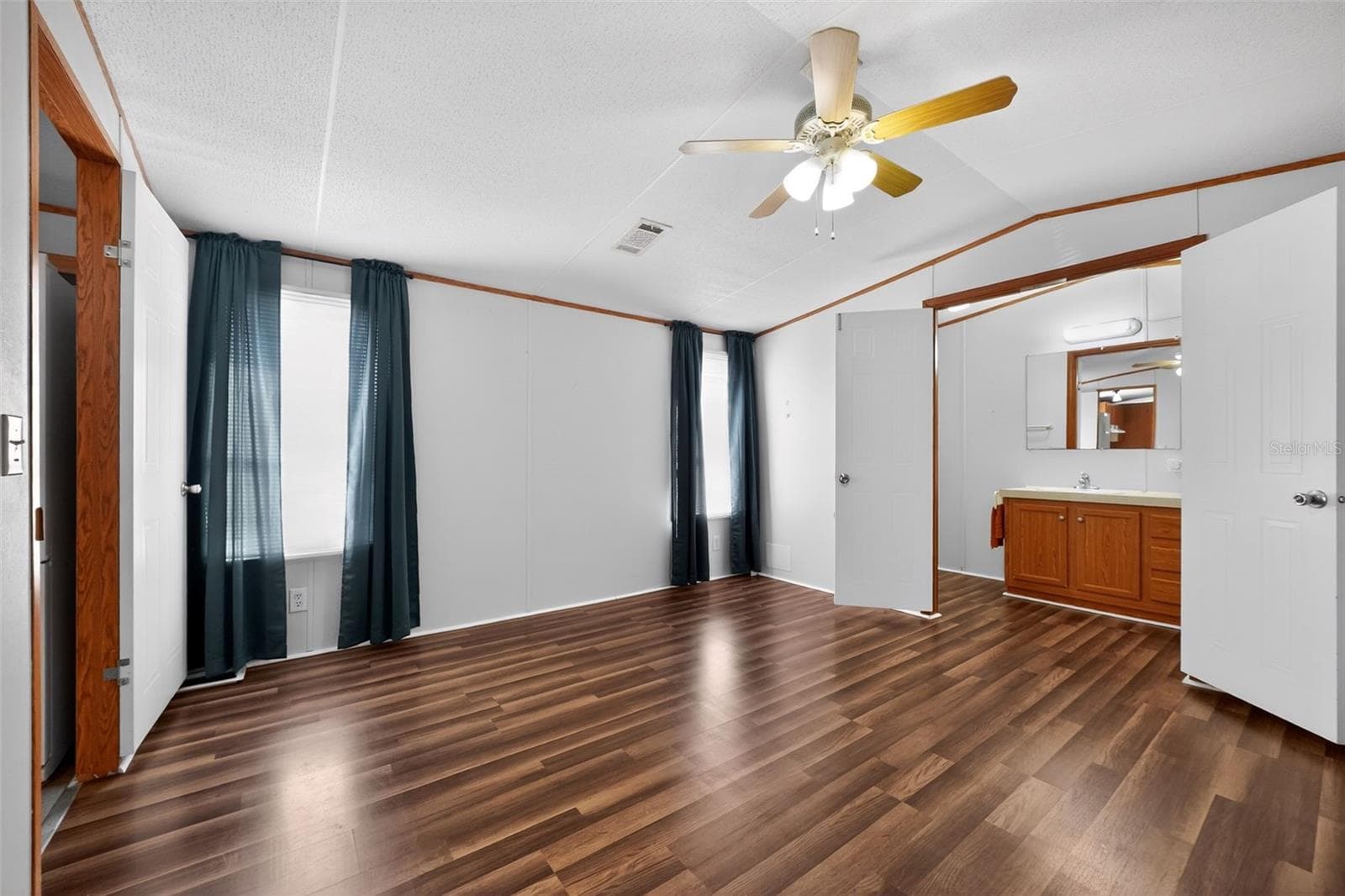 Manufactured Home at 132 HOLIDAY PARK BLVD NE, PALM BAY, photo 16 of 31