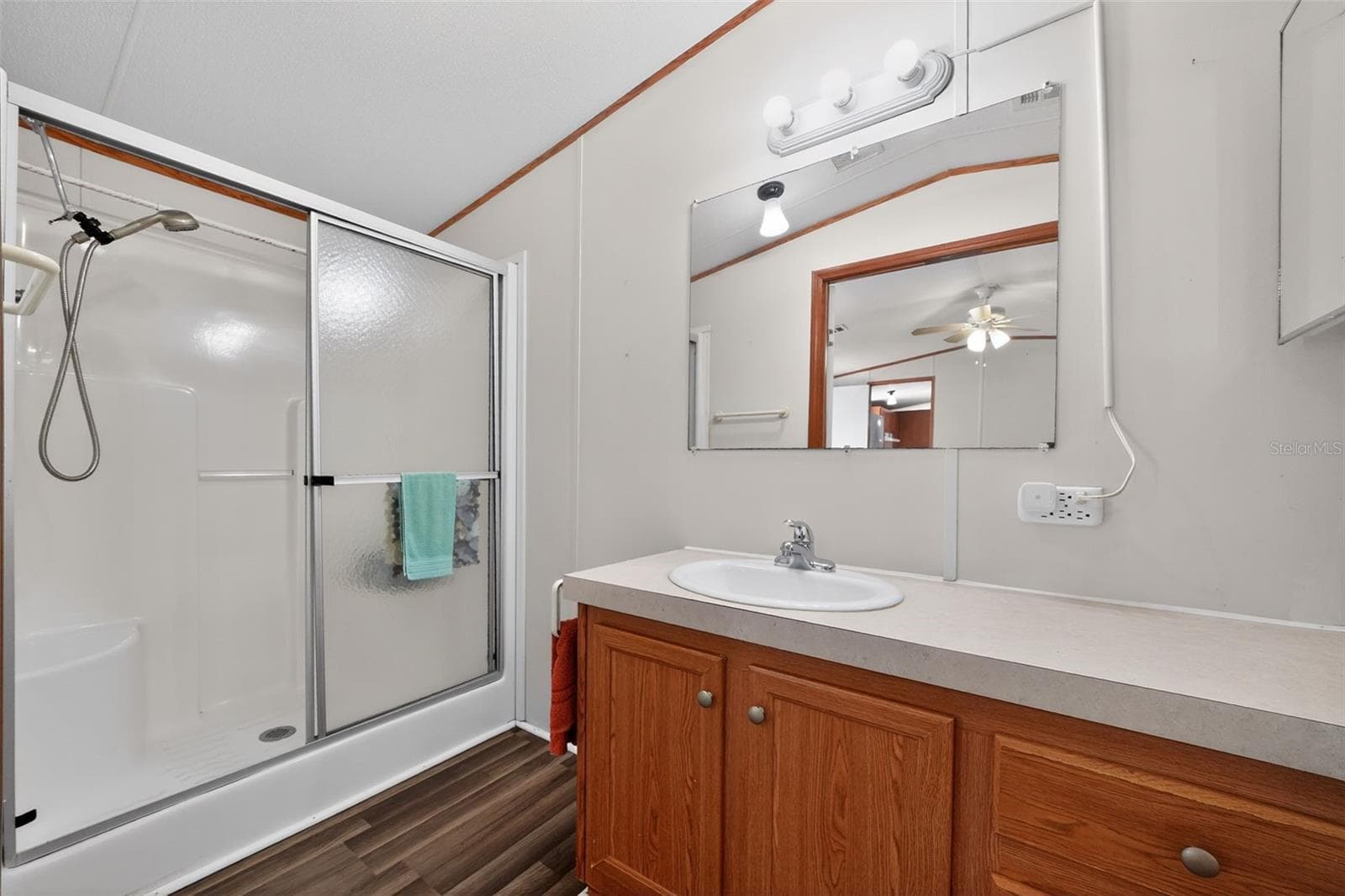 Manufactured Home at 132 HOLIDAY PARK BLVD NE, PALM BAY, photo 20 of 31