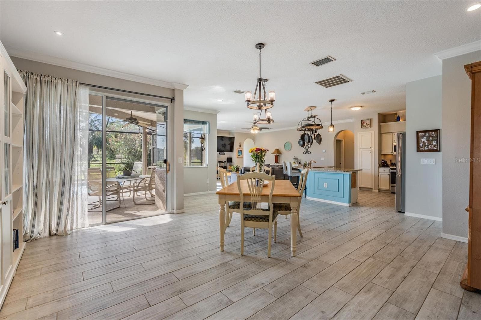 Single Family Residence at 15922 MUIRFIELD DR, ODESSA, photo 31 of 50
