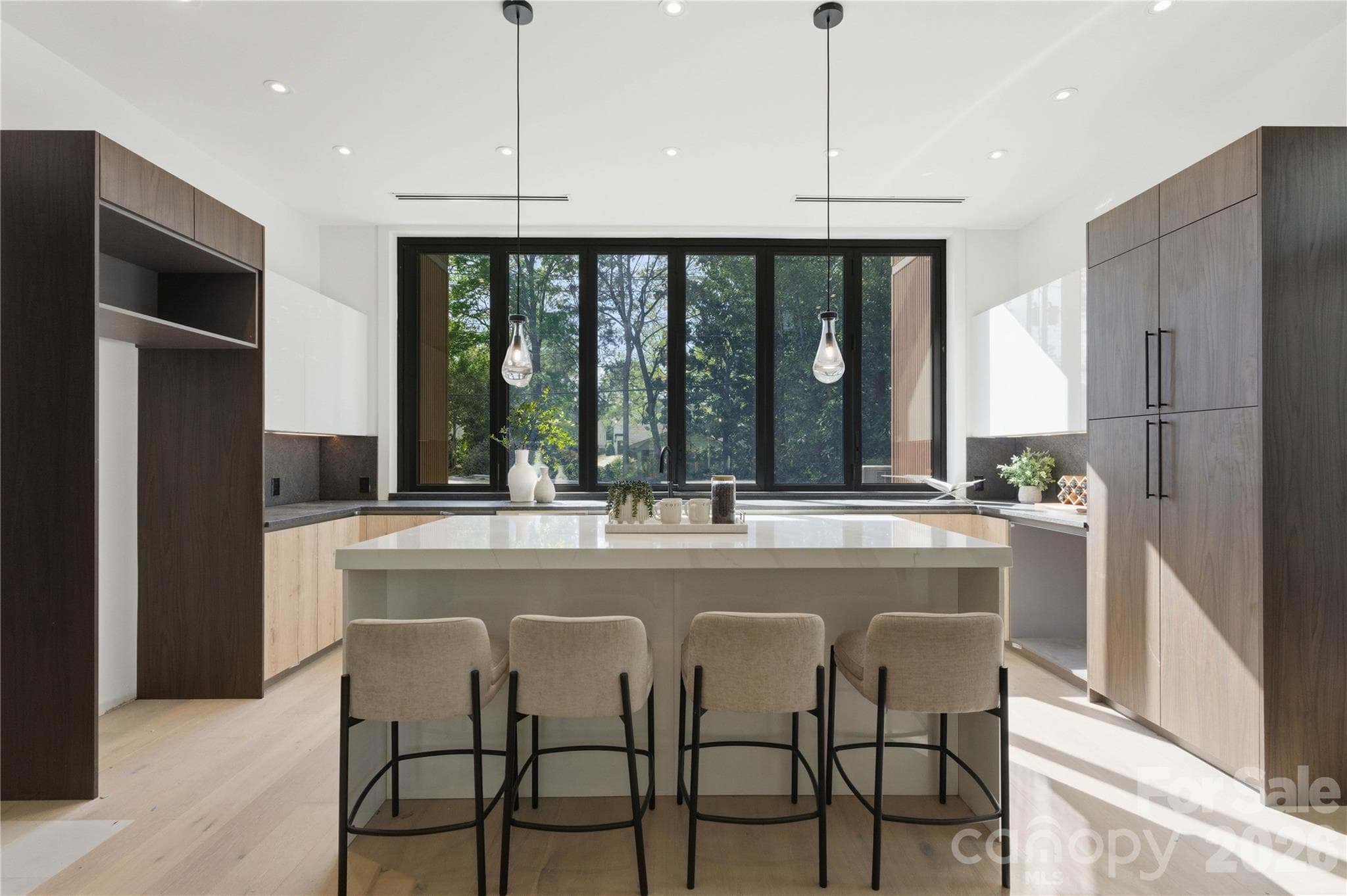 Condominium at Charlotte, photo 2 of 18