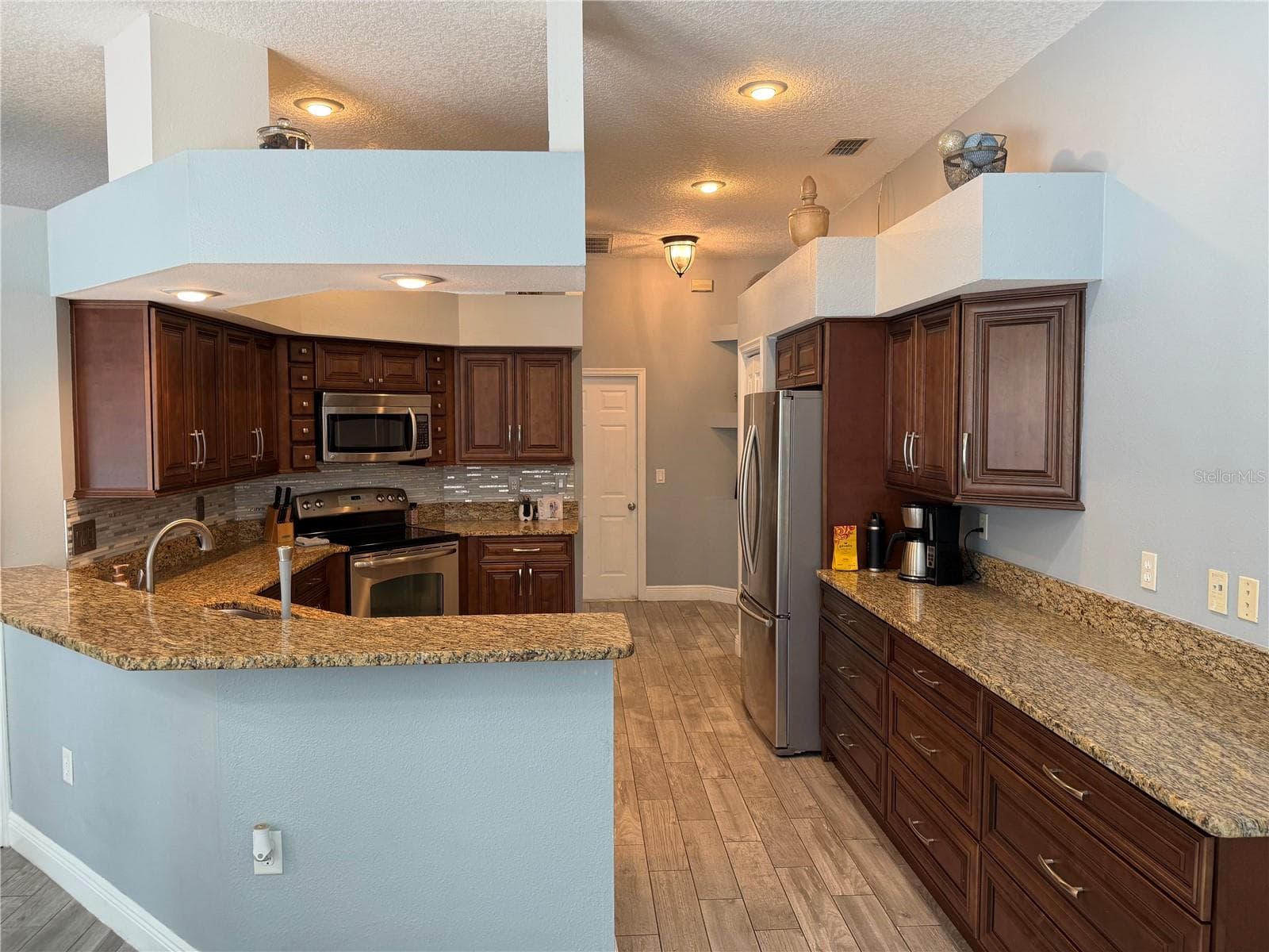Single Family Residence at 1616 KINSMERE DR, TRINITY, photo 3 of 40