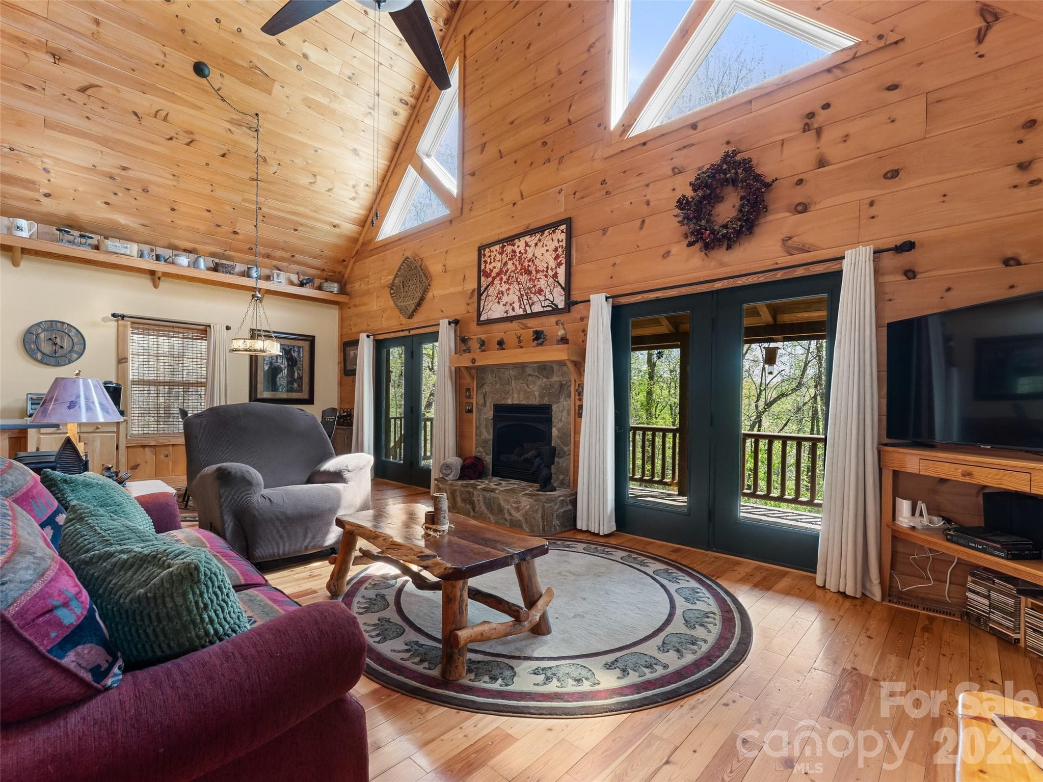 462 Deep Woods Lane