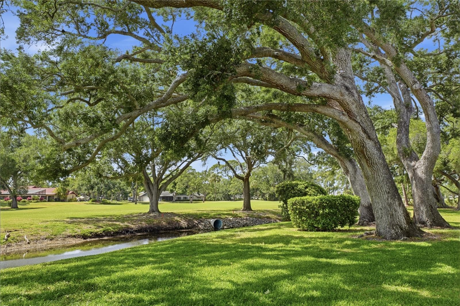 Condominium at 7860 PALM AIRE LN #103, SARASOTA, photo 4 of 19