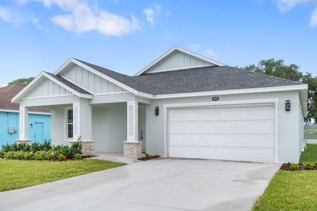 Single Family Residence at 4545 FAIRWAY OAKS DR, MULBERRY, photo 2 of 53