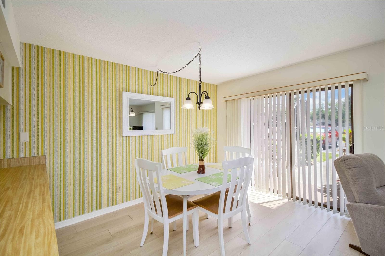 Condominium at 5476 SWIFT RD #19, SARASOTA, photo 9 of 34