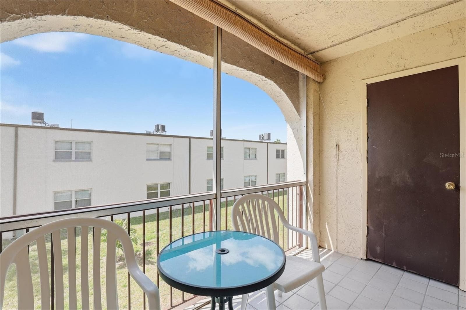 Great morning coffee area - 7701 STARKEY RD #412, SEMINOLE