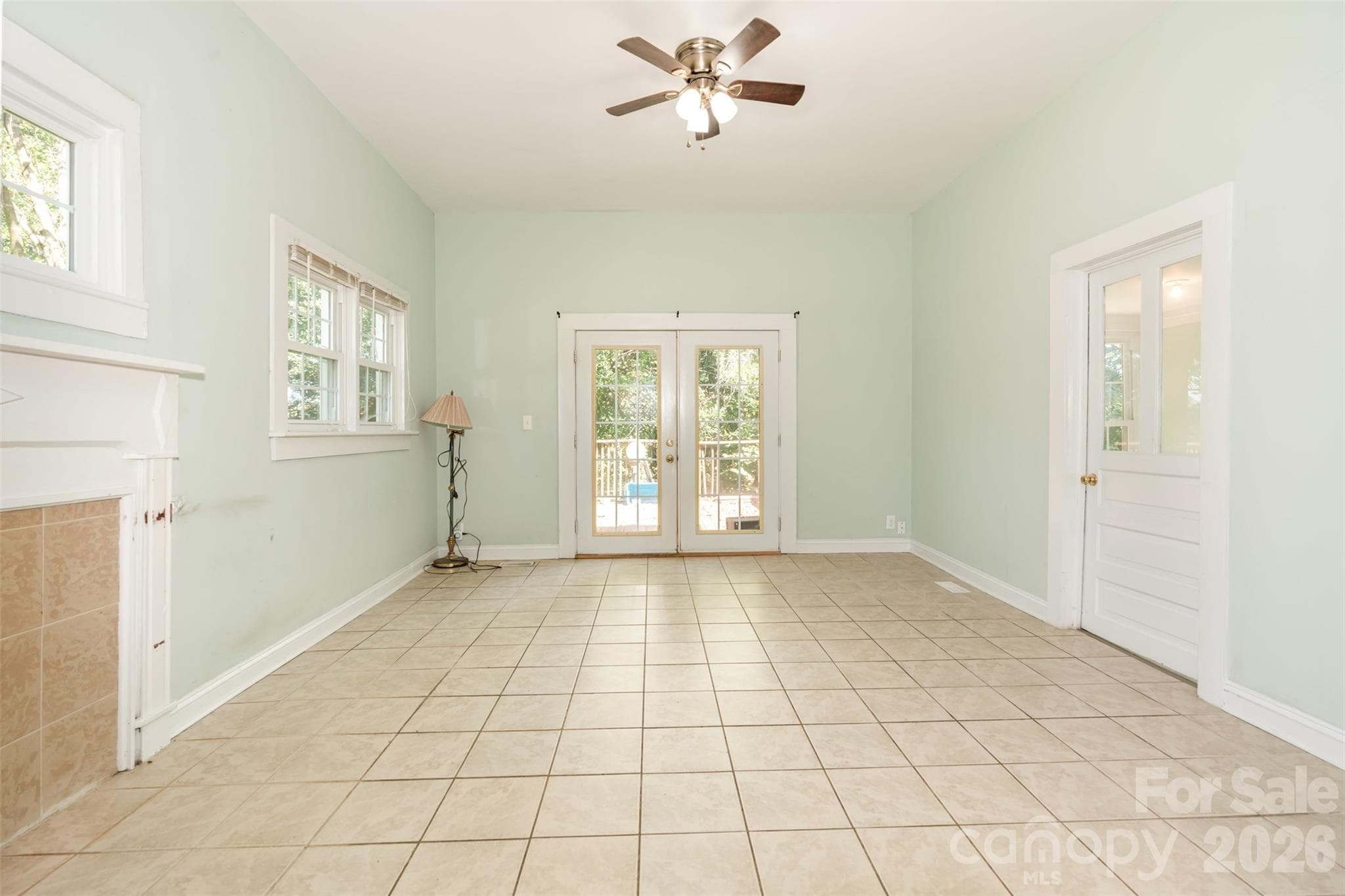 Single Family Residence at 4030 Peachtree Street, Hickory Grove, photo 10 of 27