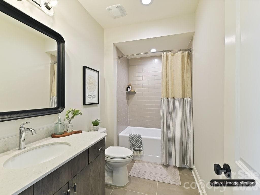 Single Family Residence at 3137 Country Club Drive, Charlotte, photo 32 of 39