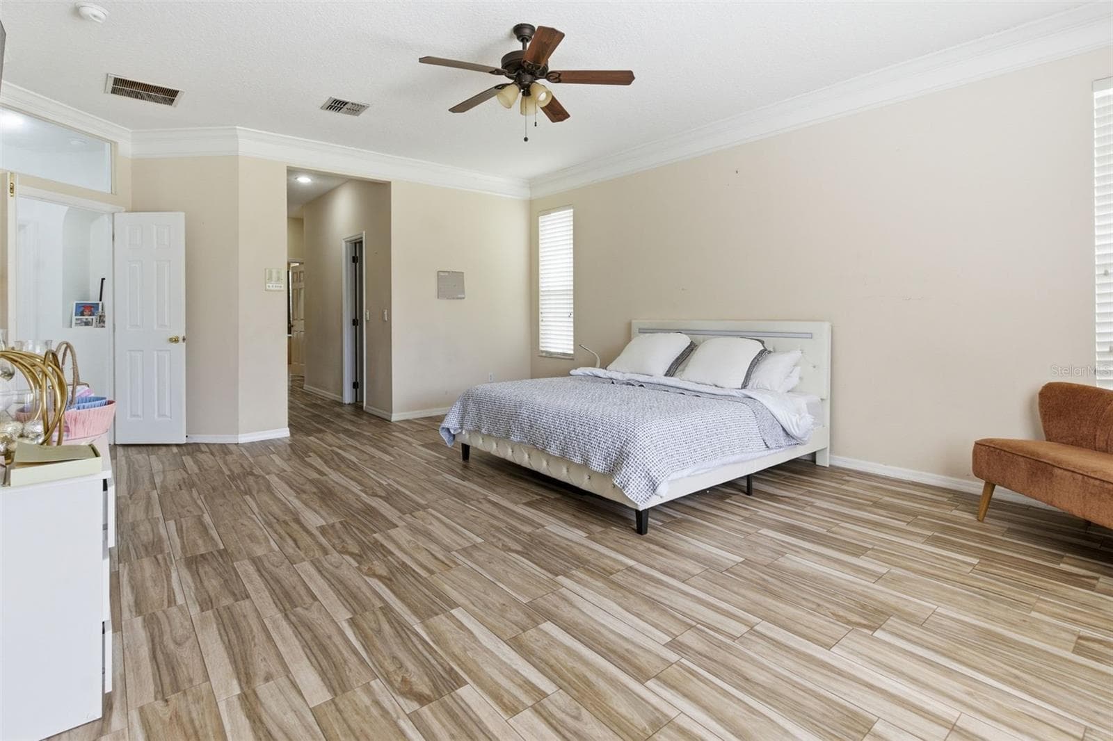 Single Family Residence at 4529 CAESAR AVE, ORLANDO, photo 19 of 56