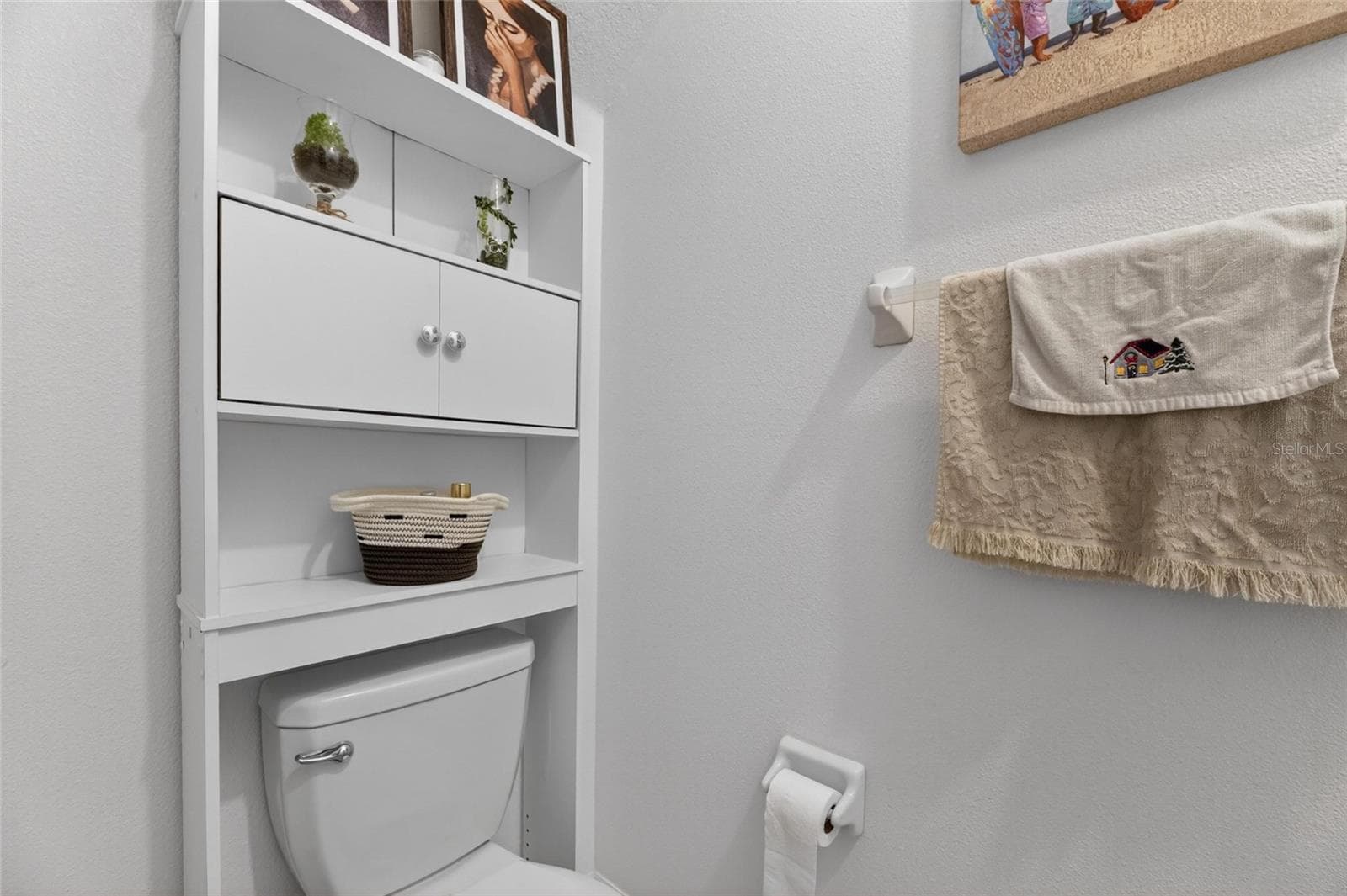 Half Bathroom Downstairs - 5084 FORUM BLVD, HOLIDAY