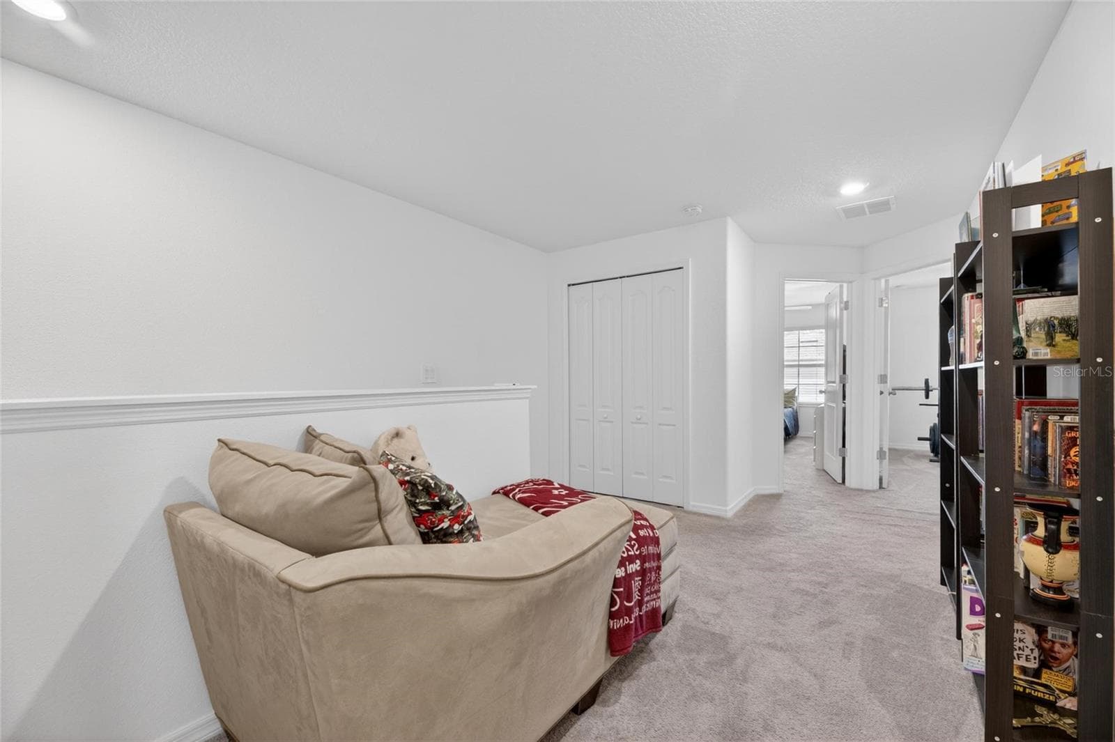 Loft - 5084 FORUM BLVD, HOLIDAY