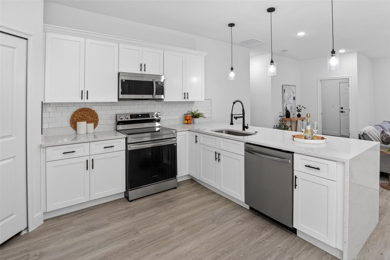 Single Family Residence at 1243 W SHADY LN, CITRUS SPRINGS, photo 7 of 26