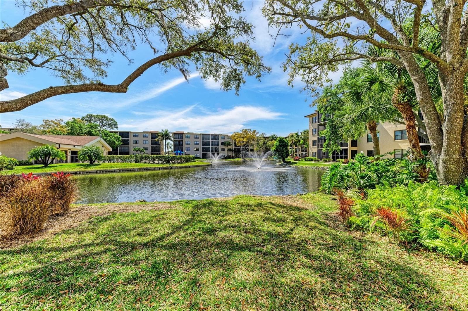 Condominium at 625 30TH AVE W #G203, BRADENTON, photo 39 of 54
