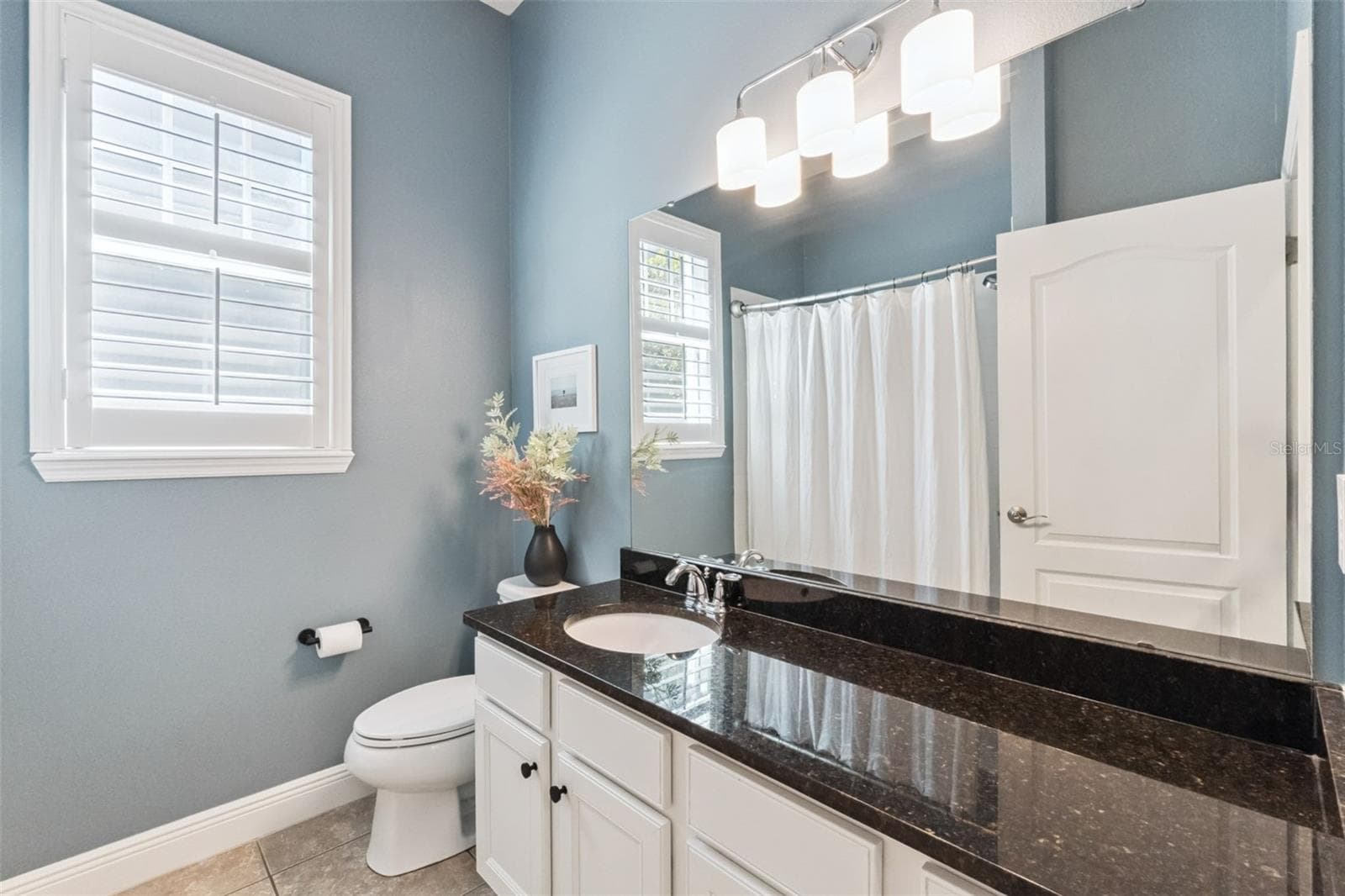 Single Family Residence at 8257 LOWER PERSE CIR, ORLANDO, photo 14 of 36